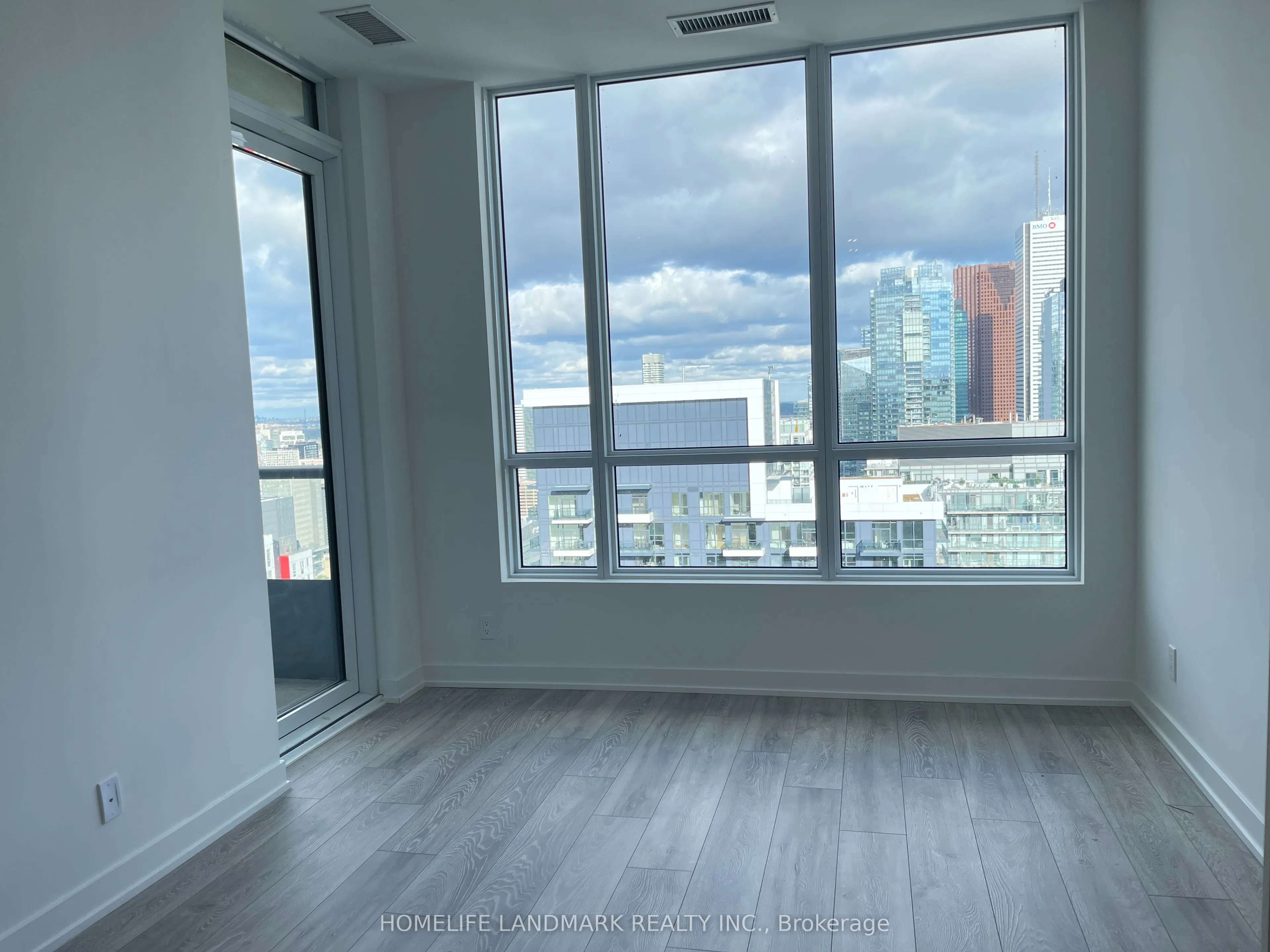 108 Peter Street, #5203