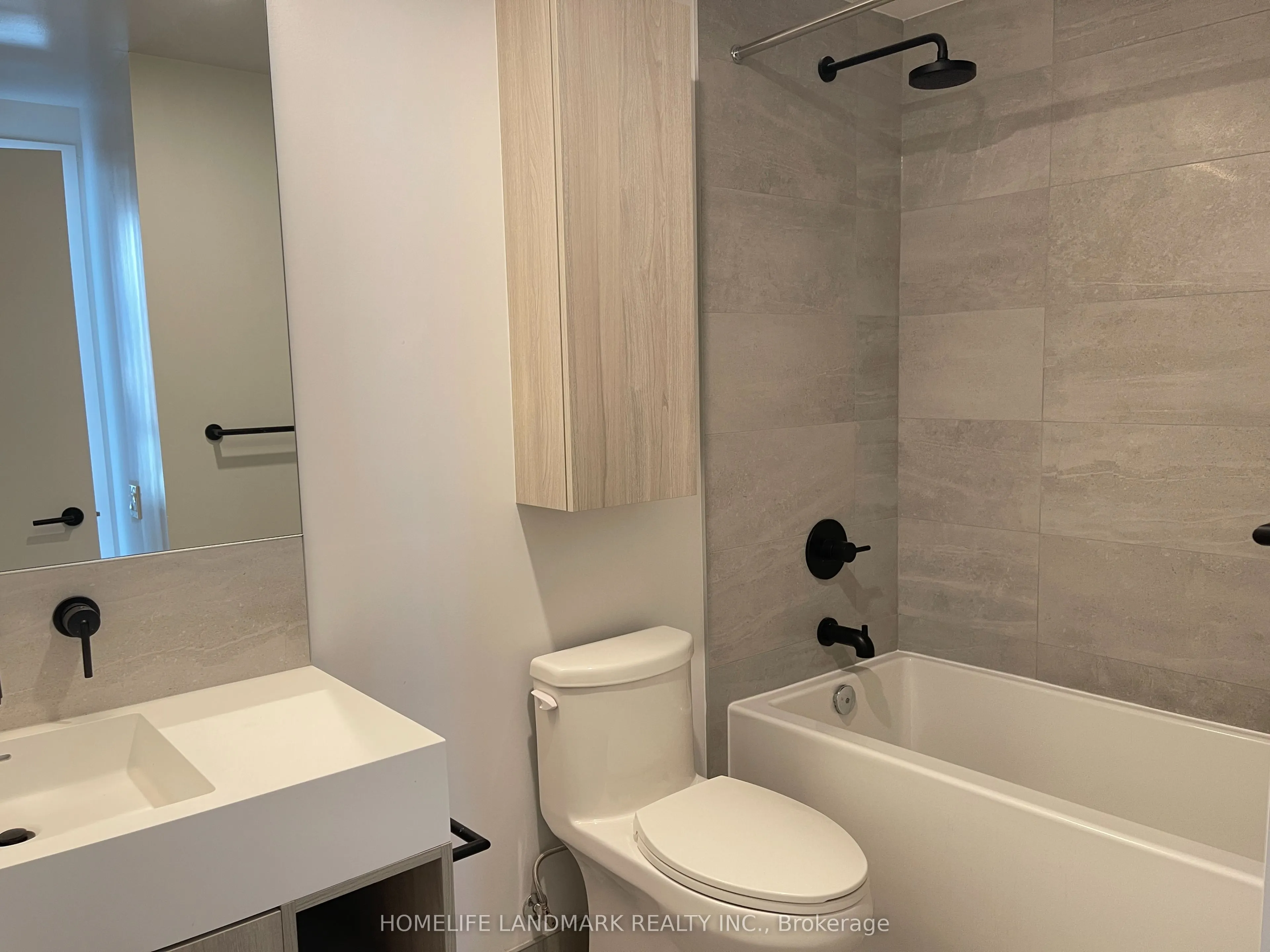 108 Peter Street, #5203