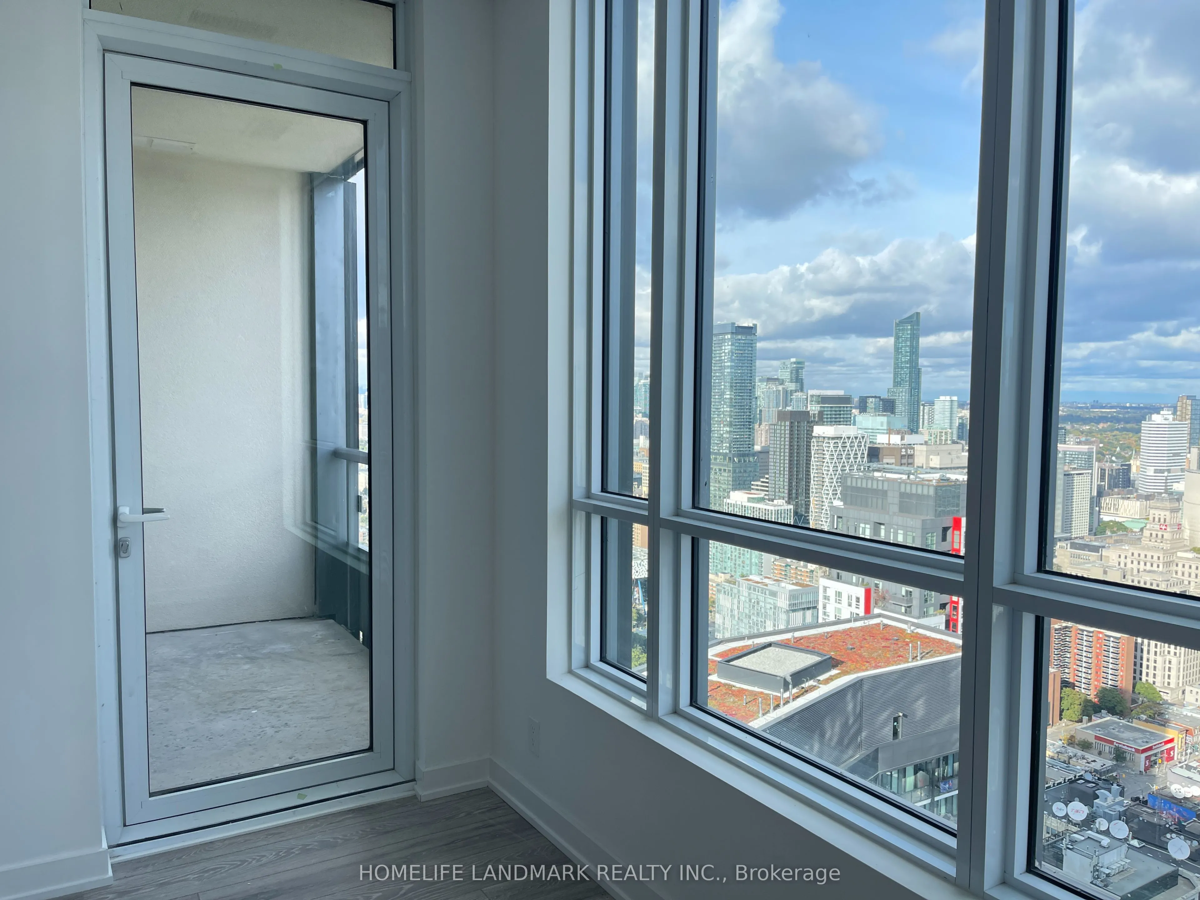 108 Peter Street, #5203