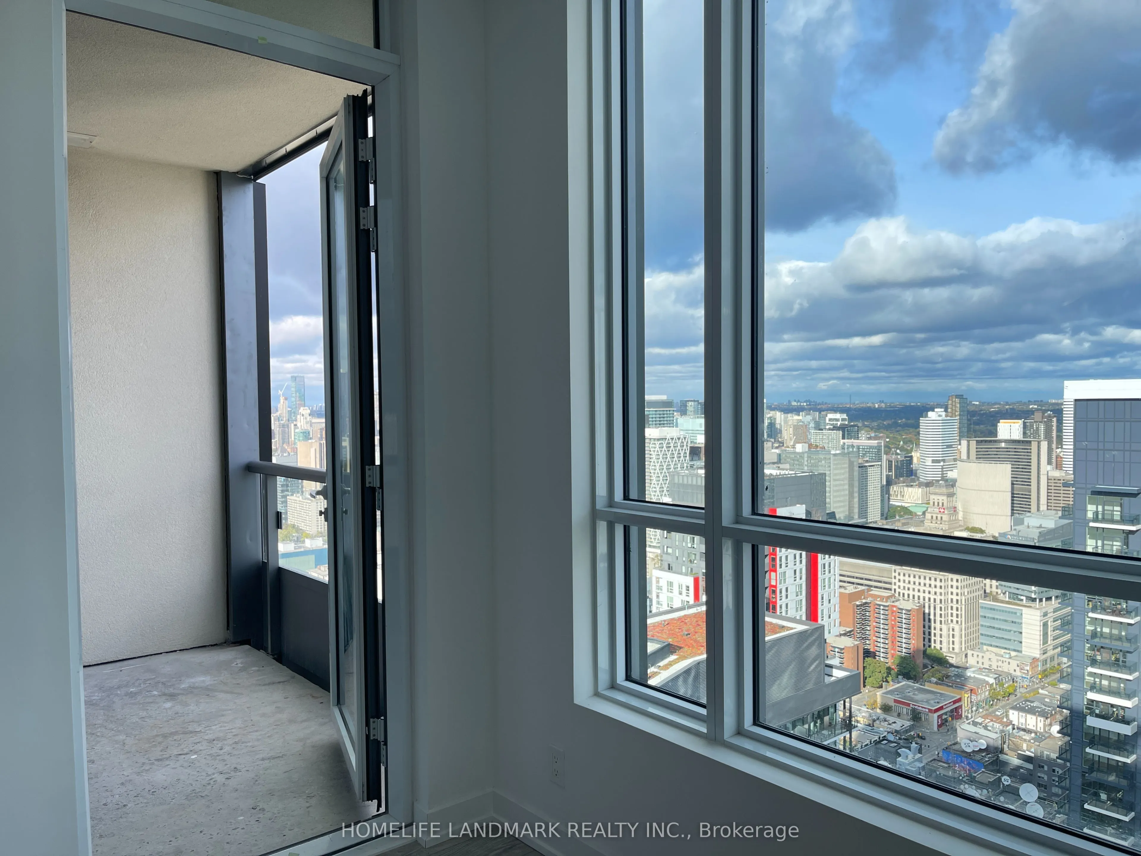 108 Peter Street, #5203