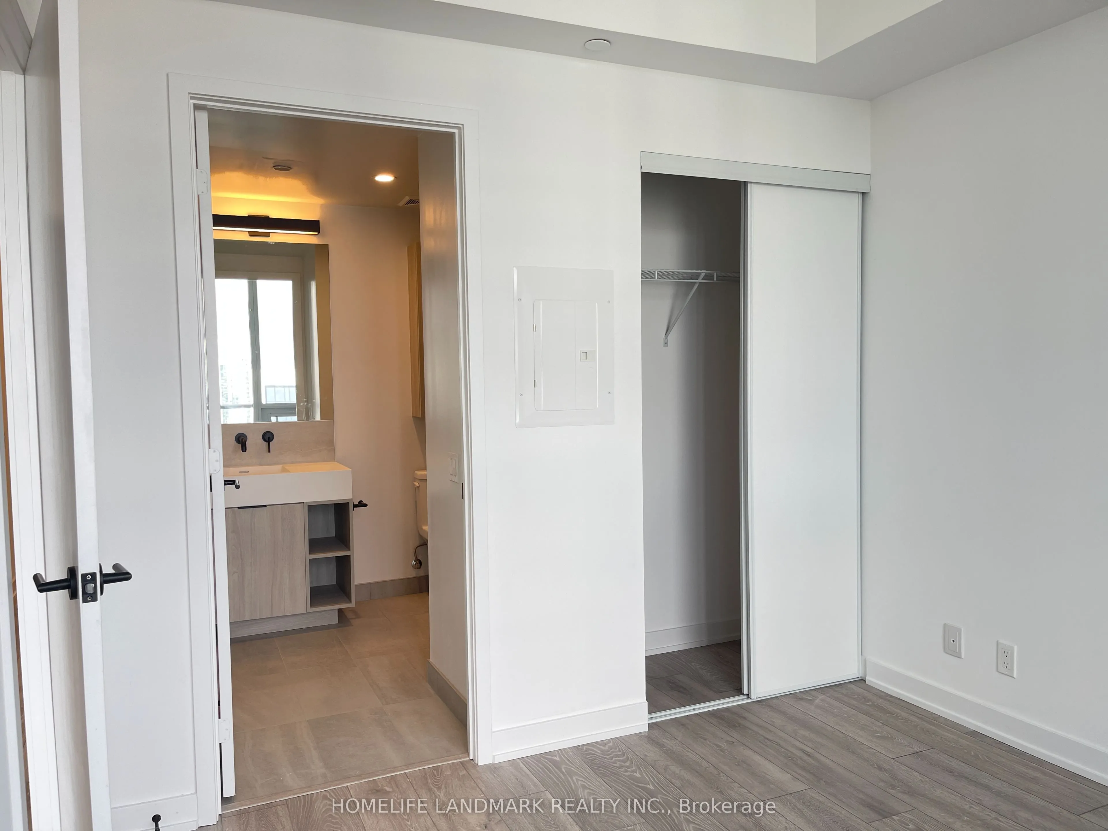 108 Peter Street, #5203