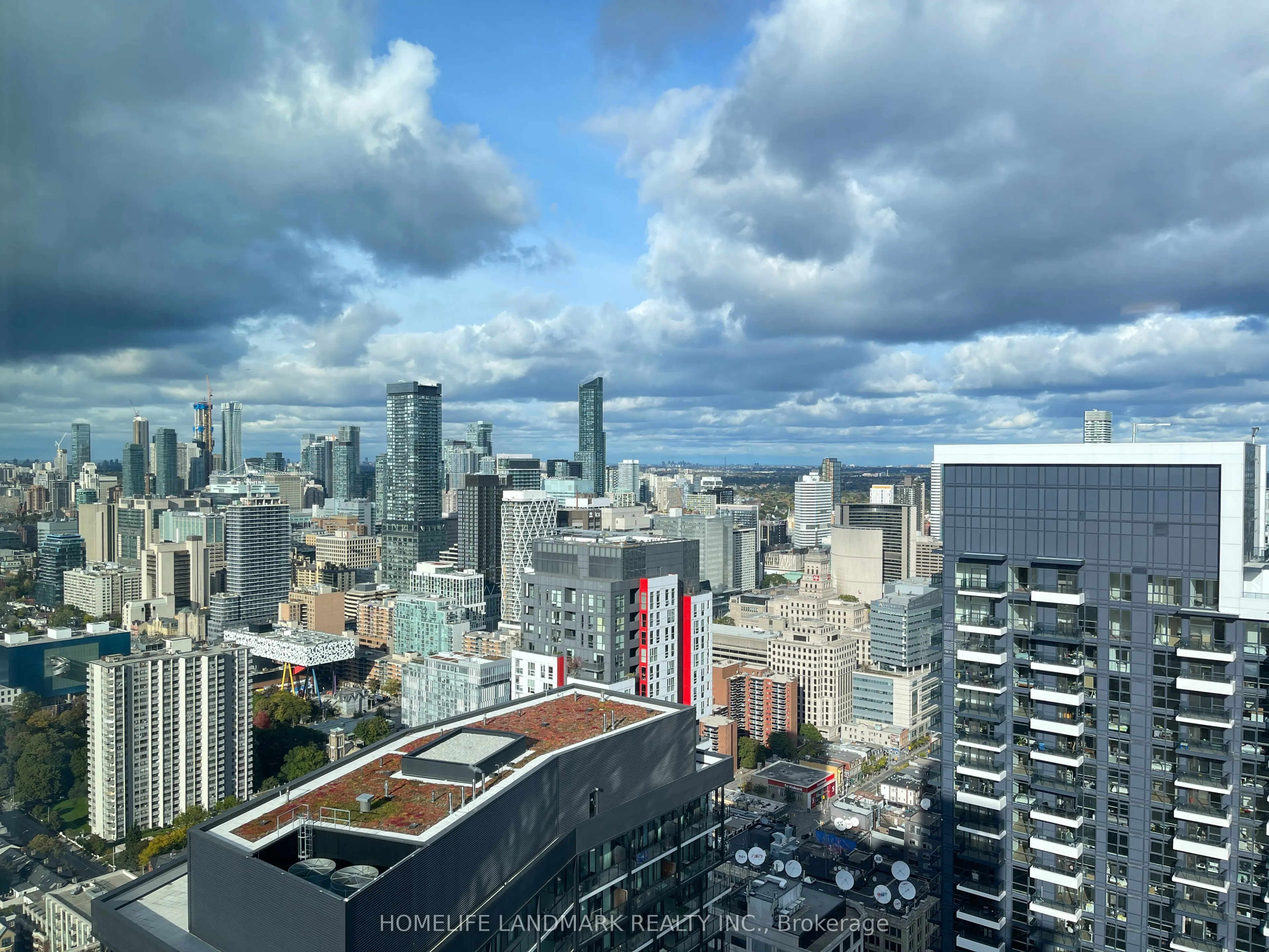108 Peter Street, #5203