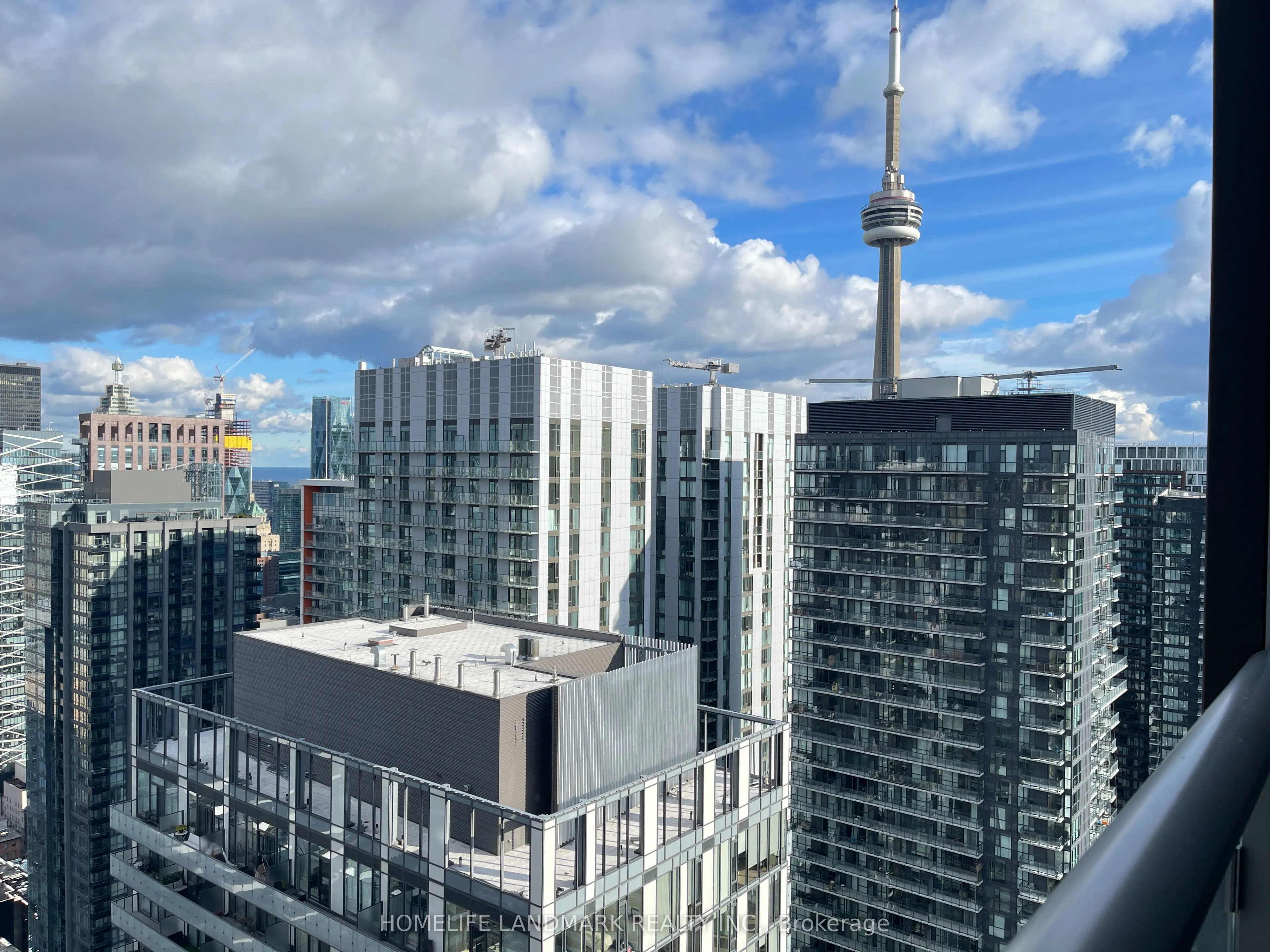 108 Peter Street, #5203