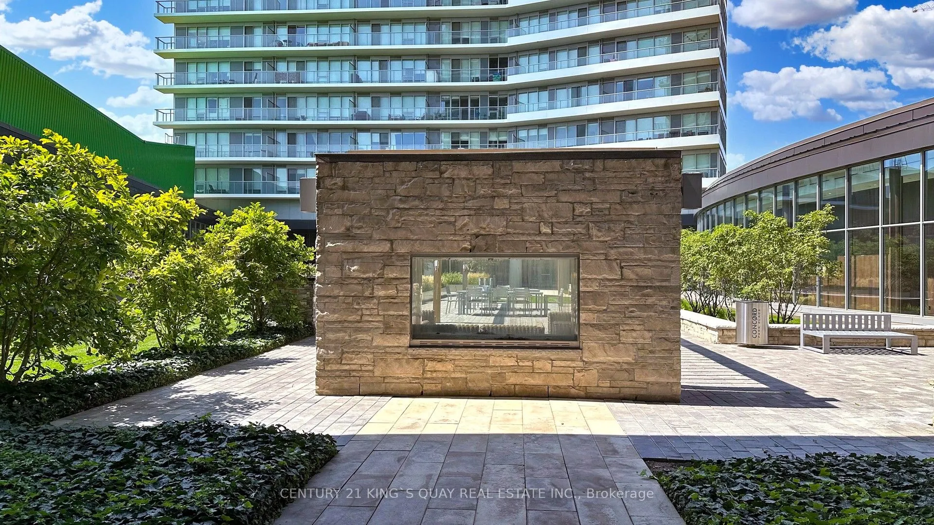 115 Mcmahon Drive, #3808
