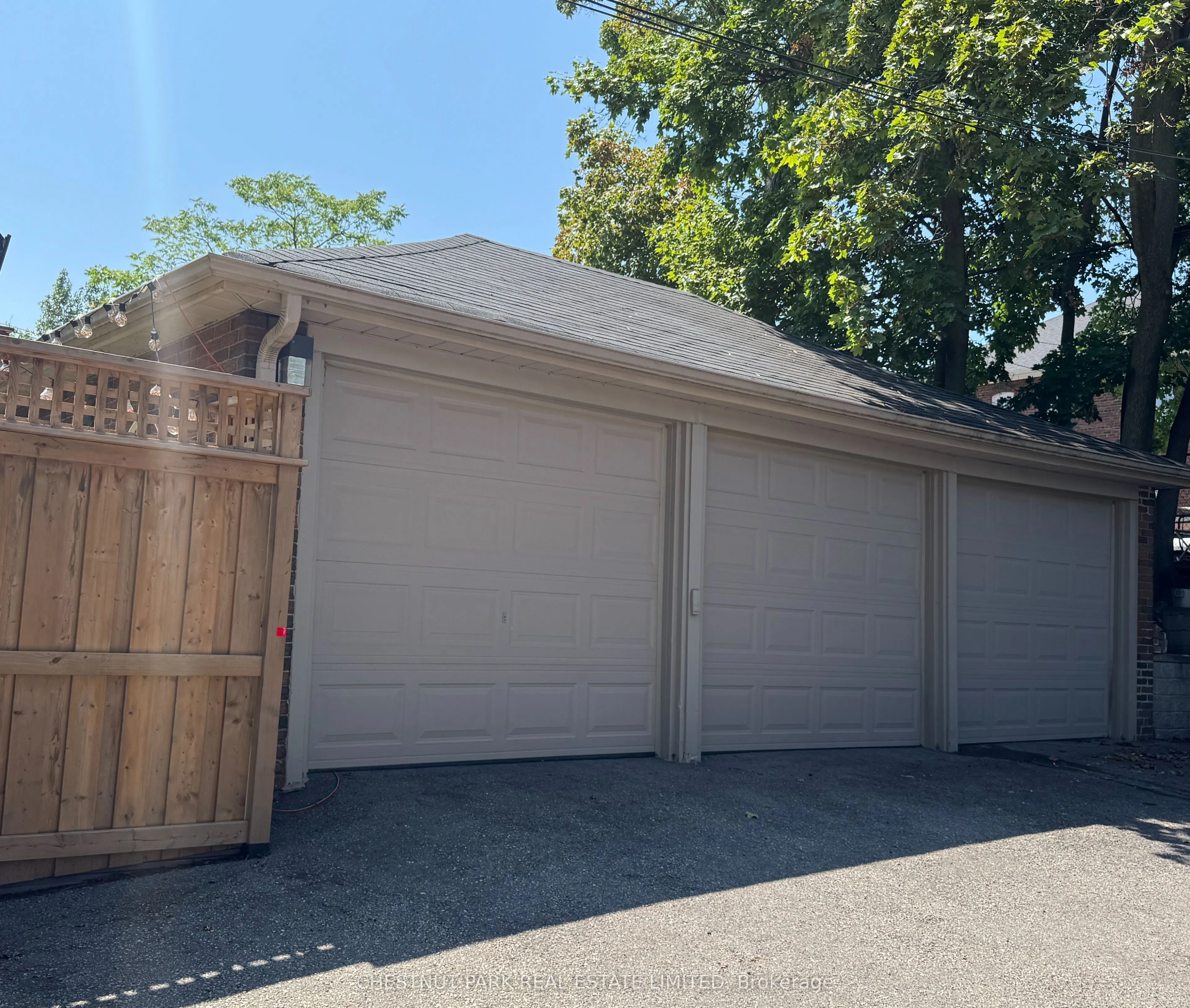 472 Oriole Parkway, #Upper