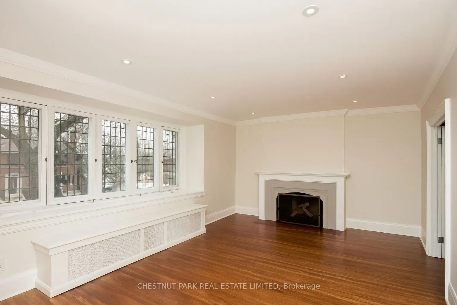 472 Oriole Parkway, #Upper