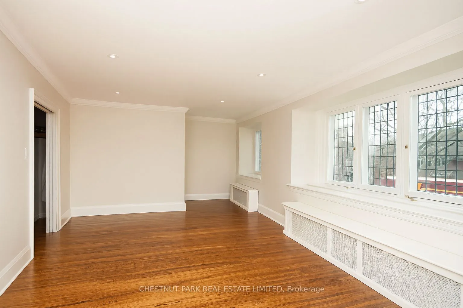 472 Oriole Parkway, #Upper