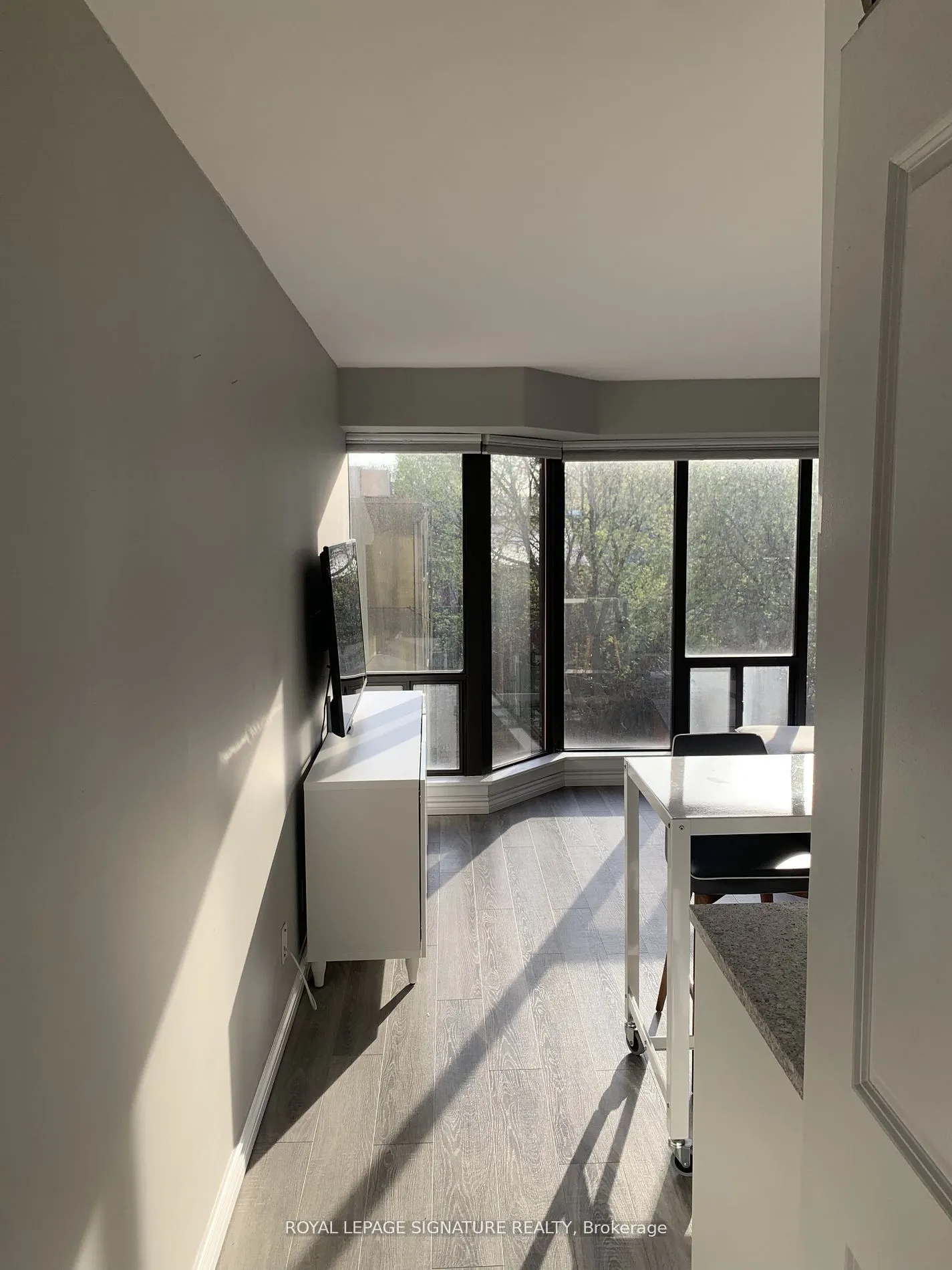 456 College Street, #308