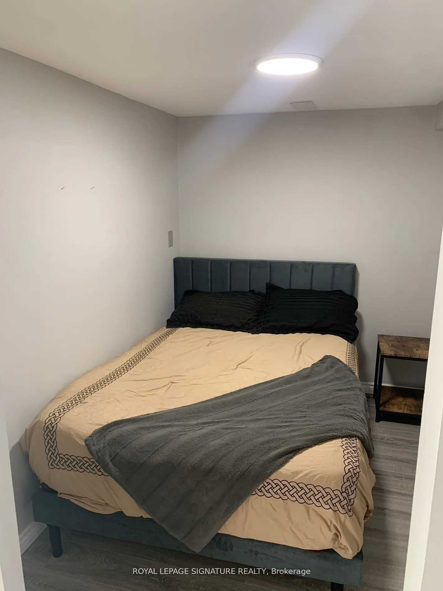 456 College Street, #308