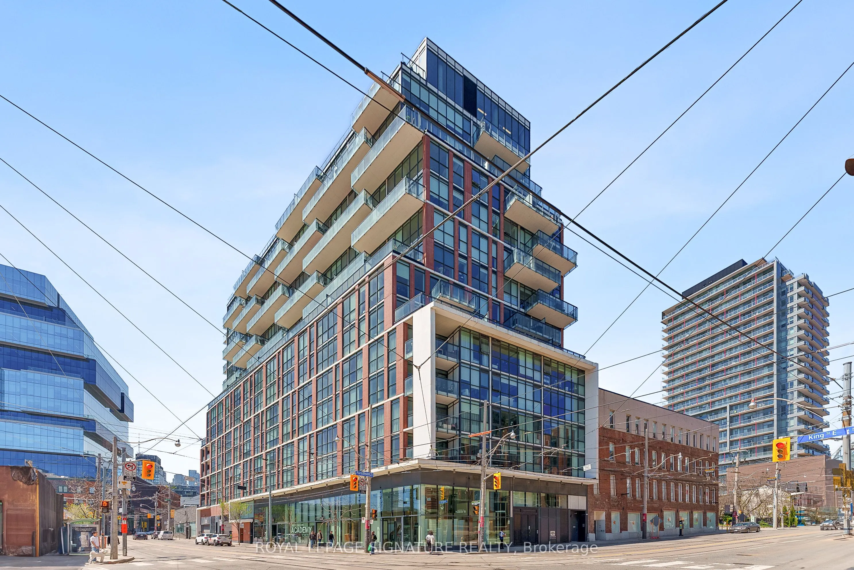 318 King Street E, #608
