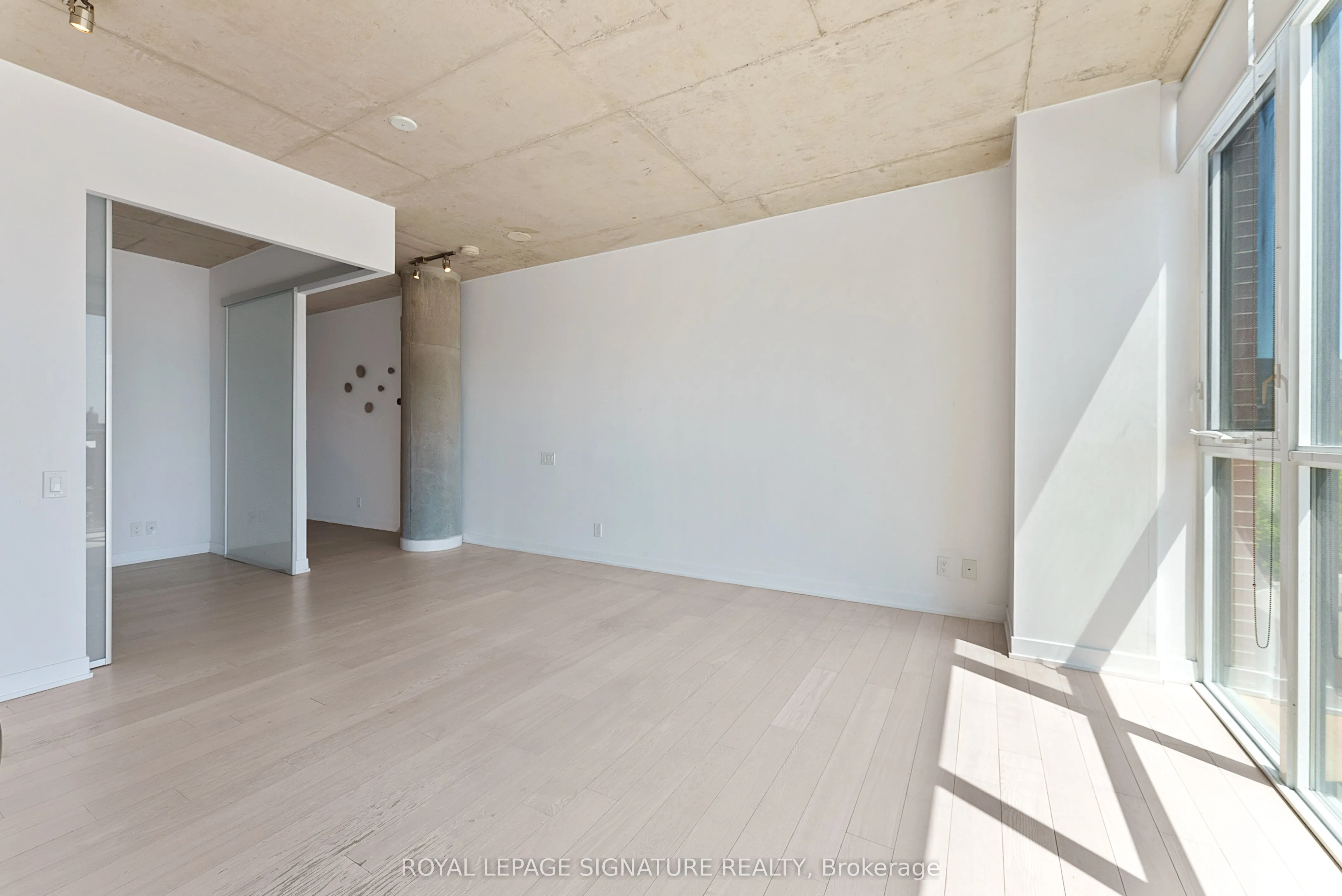 318 King Street E, #608