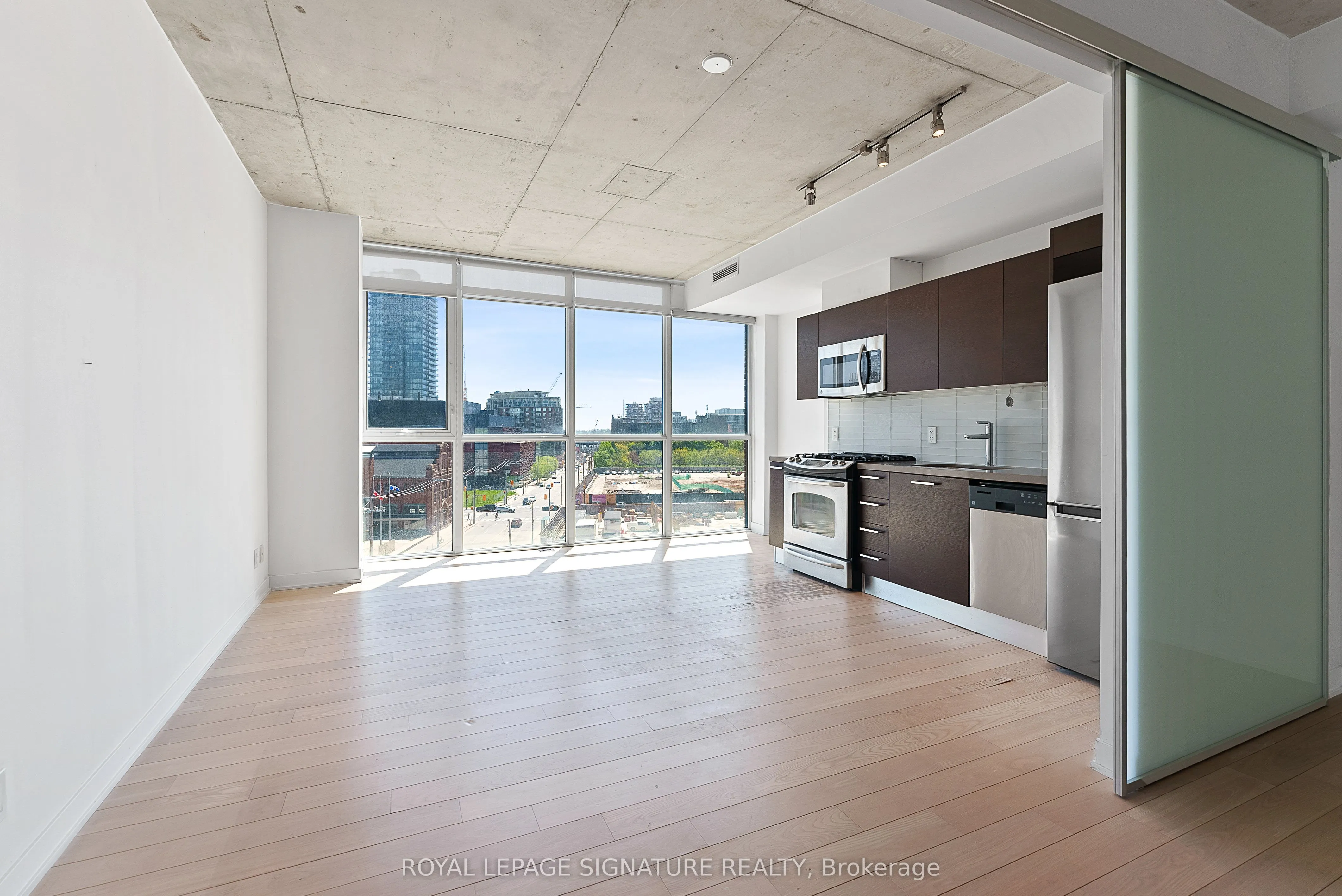 318 King Street E, #608