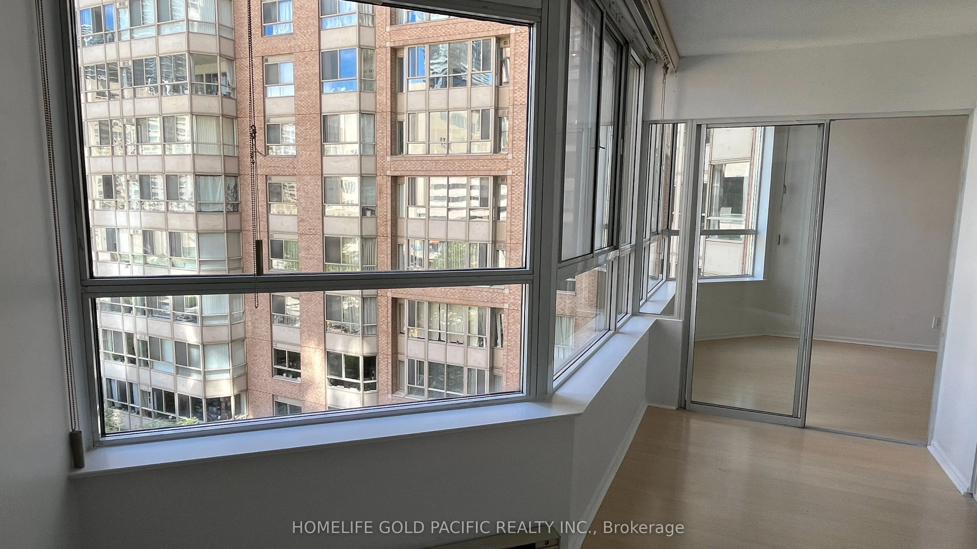 717 Bay Street, #803
