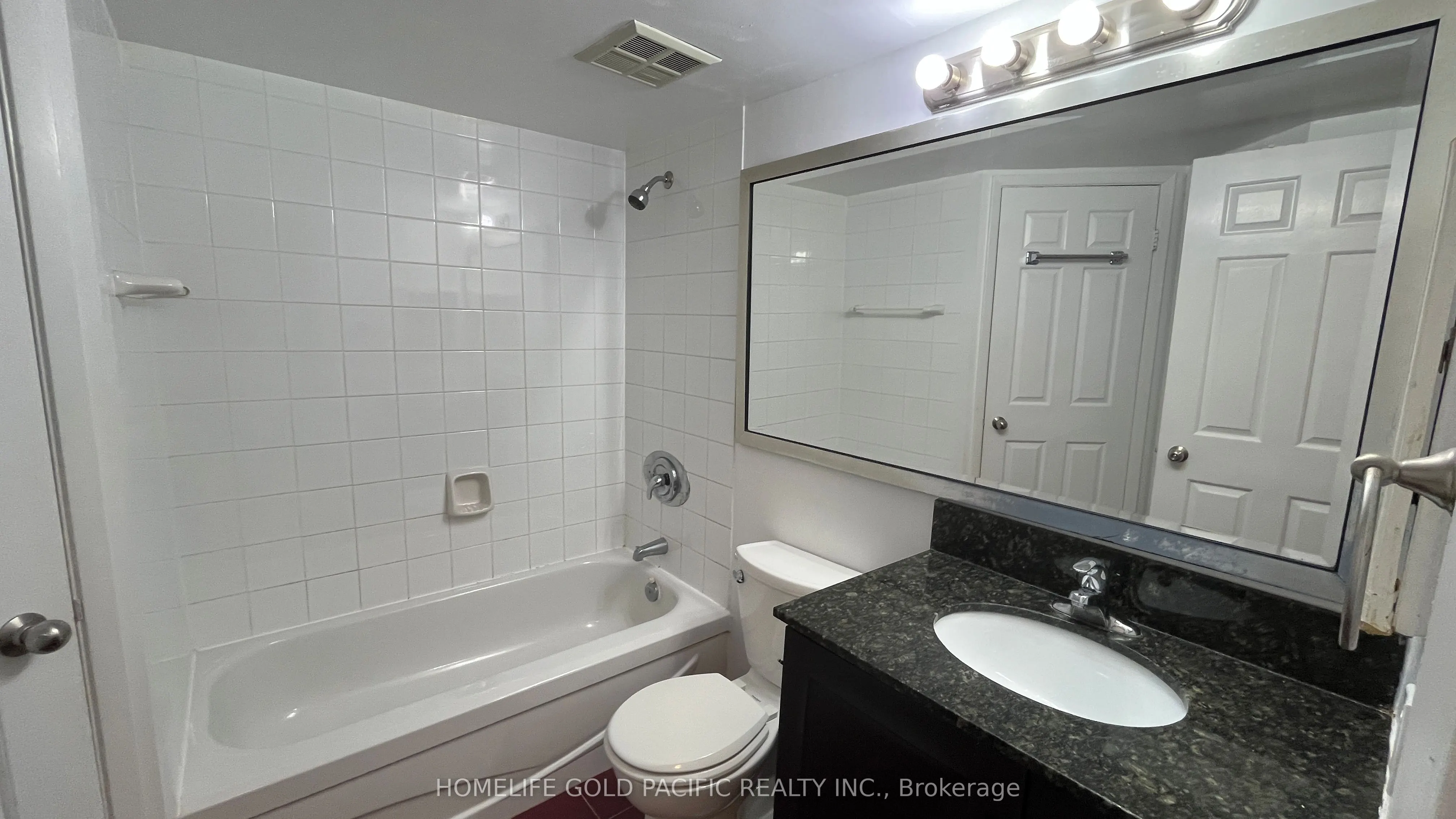 717 Bay Street, #803