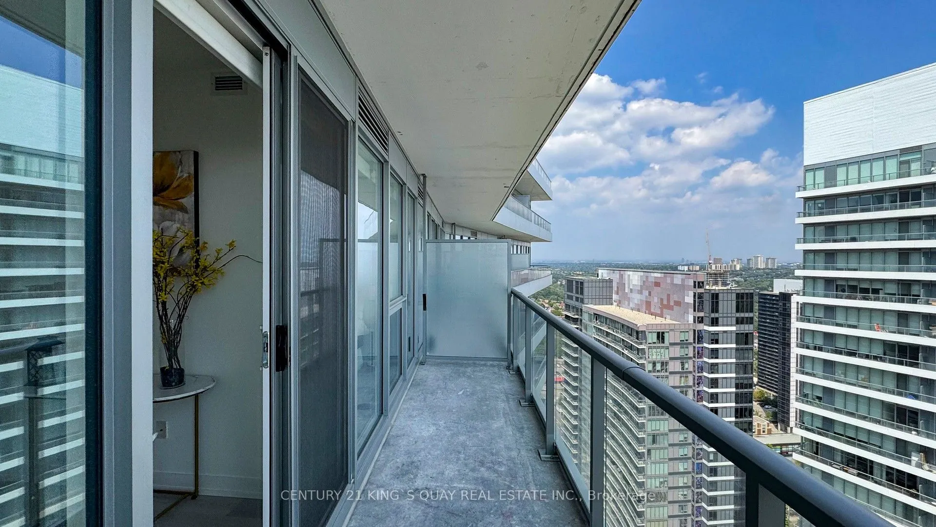 115 Mcmahon Drive, #3808