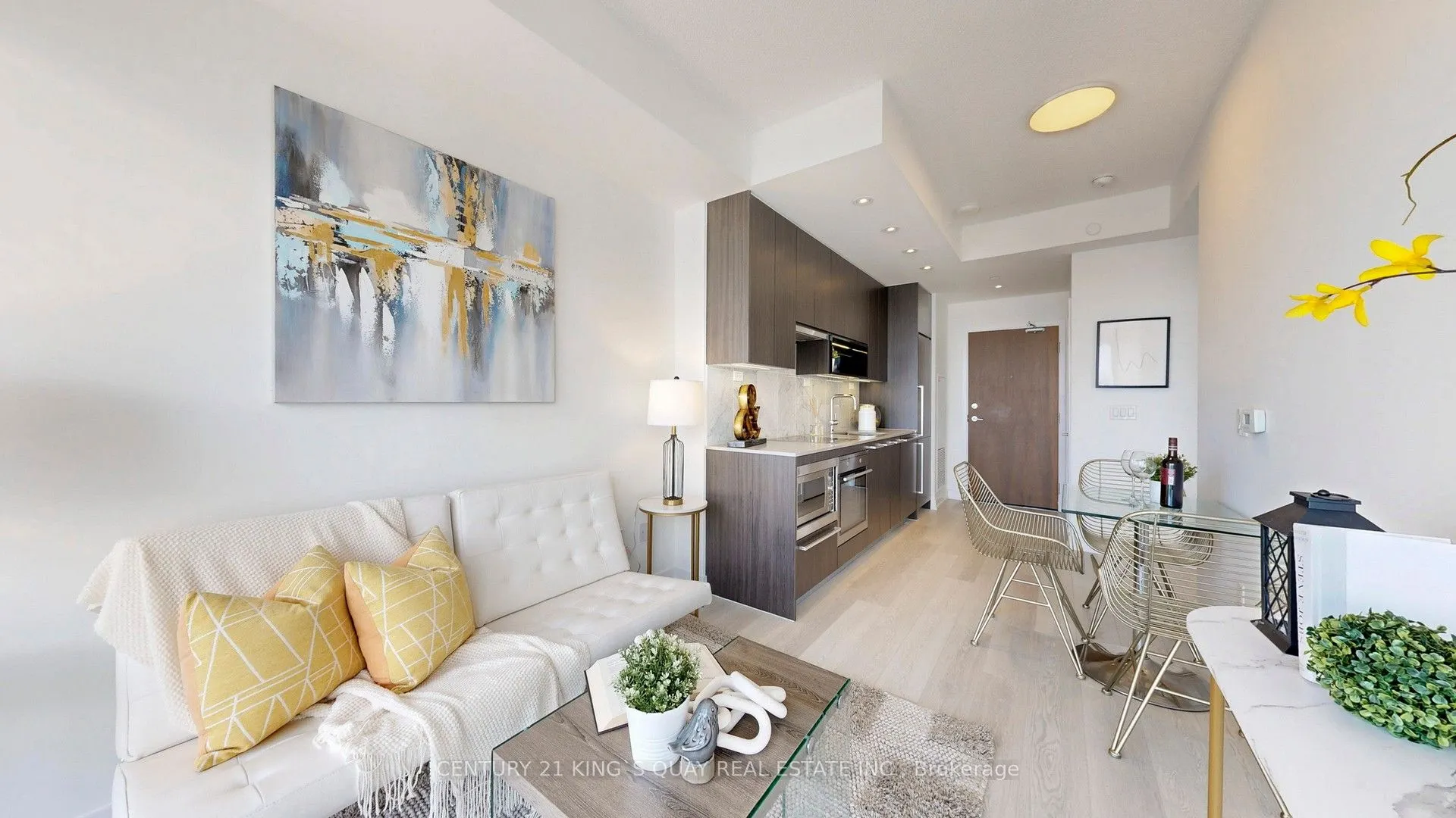 115 Mcmahon Drive, #3808