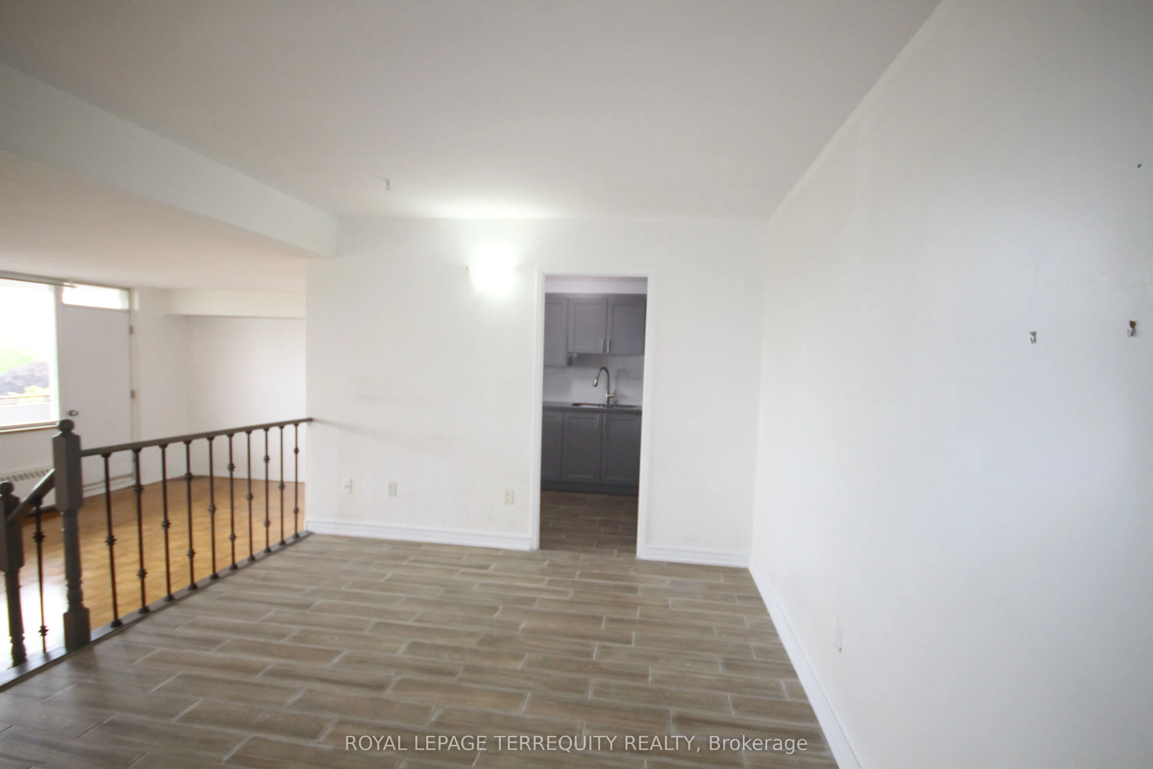 20 Forest Manor Road, #707