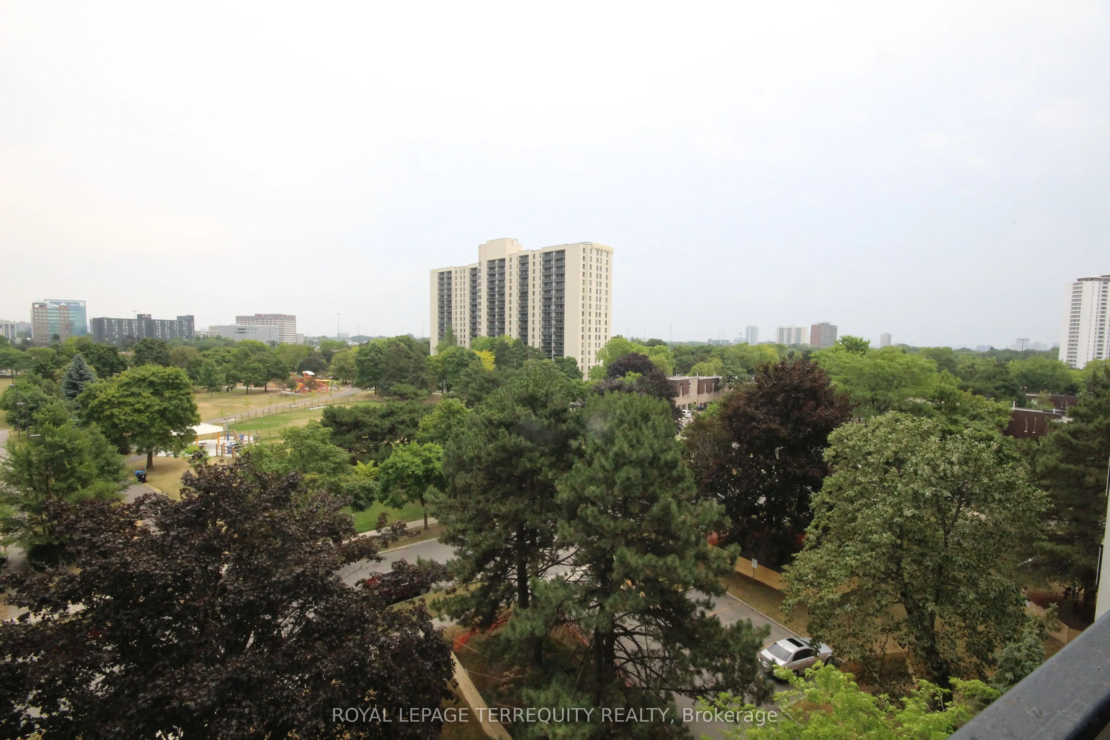 20 Forest Manor Road, #707