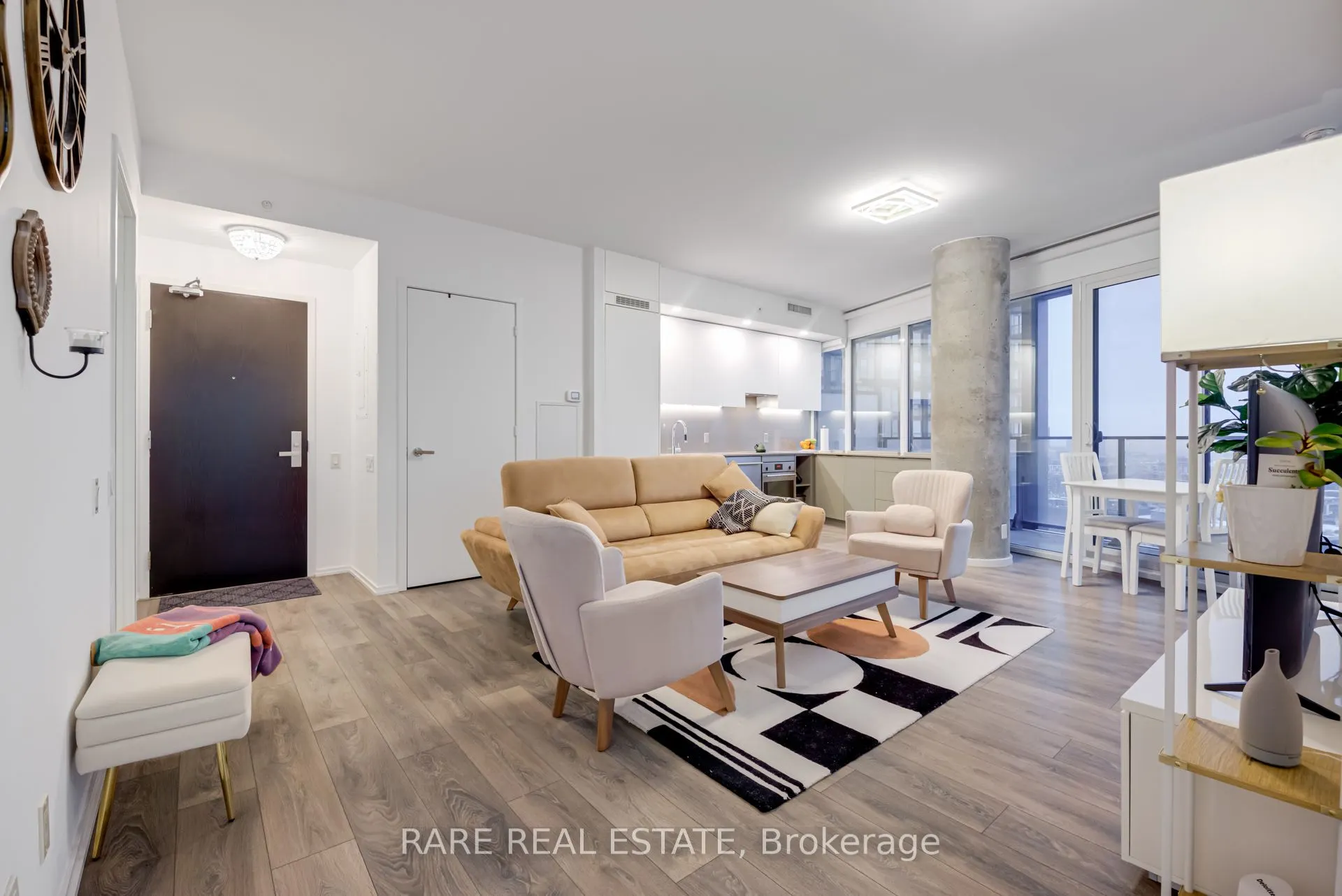 125 Peter Street, #2402
