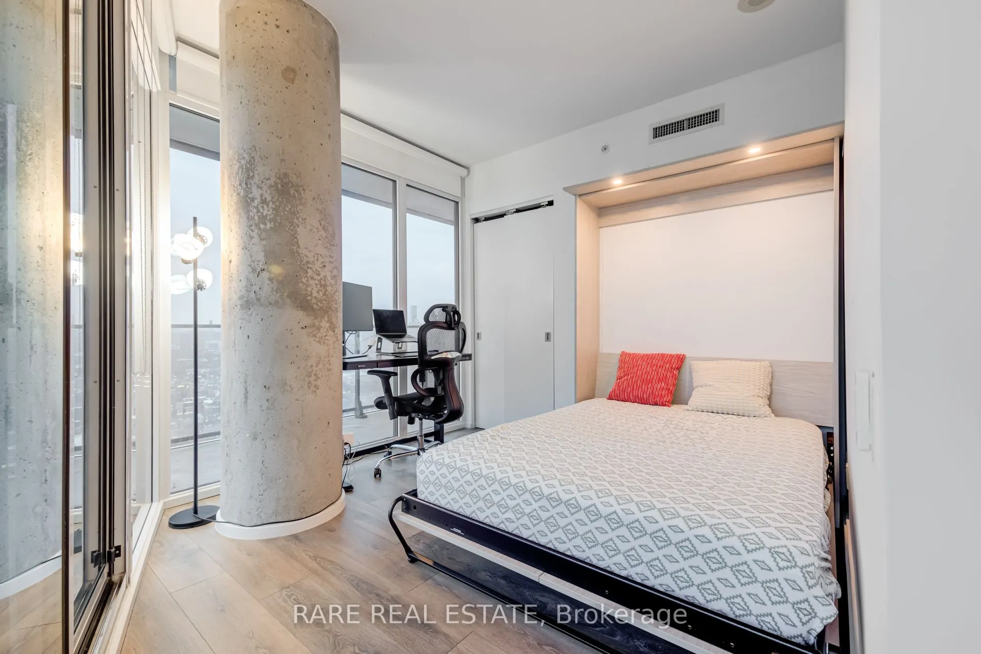 125 Peter Street, #2402