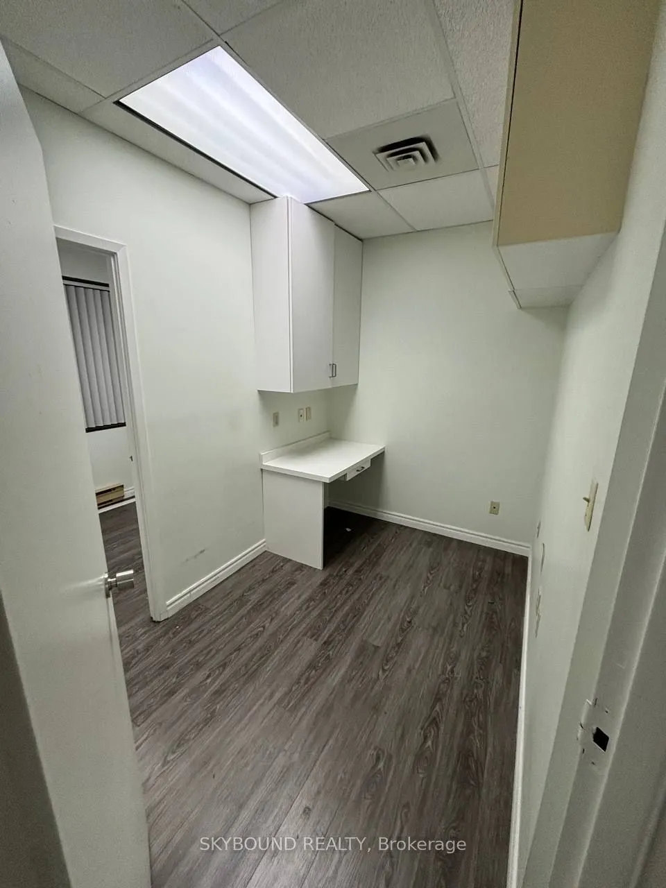 600 Sherbourne Street, #512