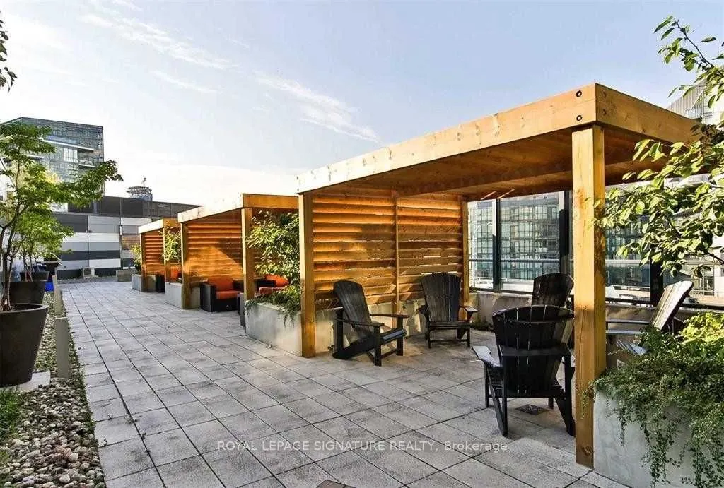 20 Bruyeres Mews, #212