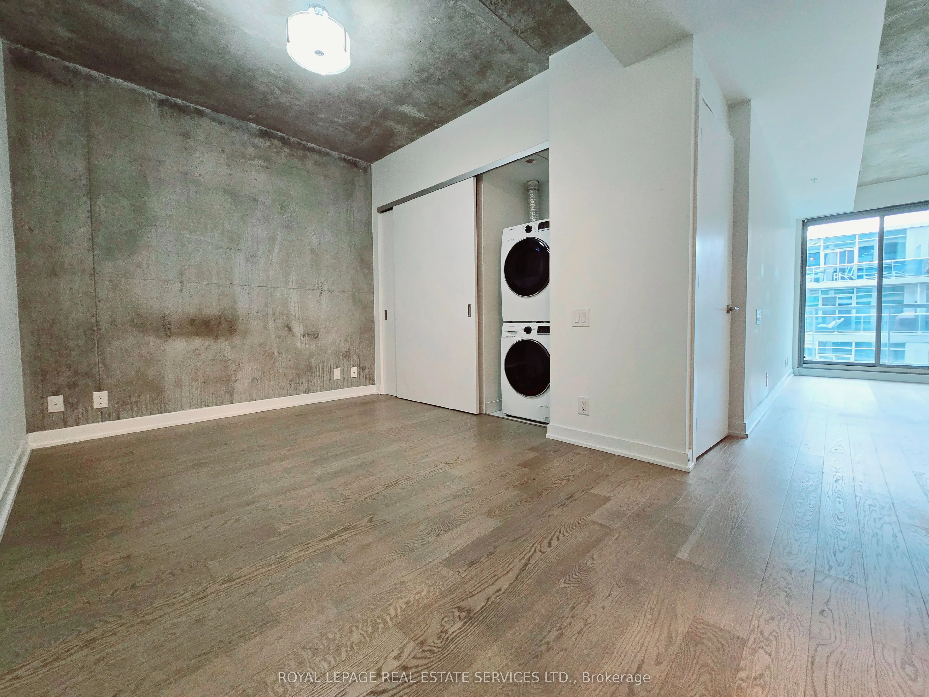 39 Brant Street, #714