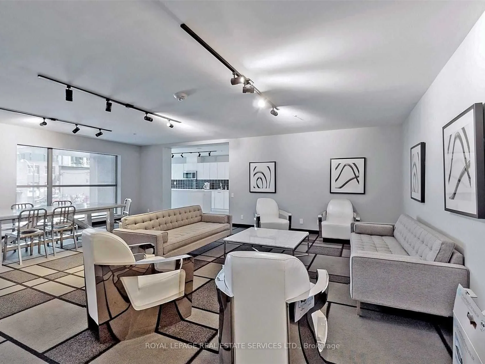 39 Brant Street, #714
