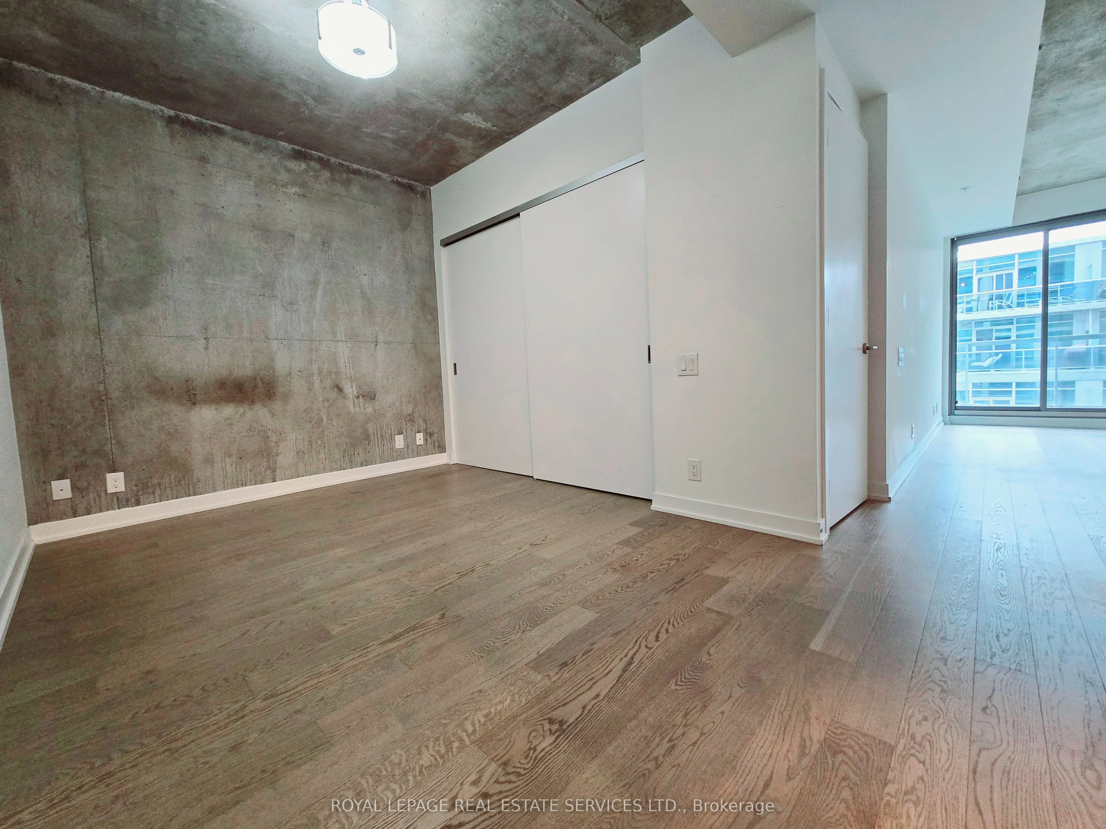 39 Brant Street, #714