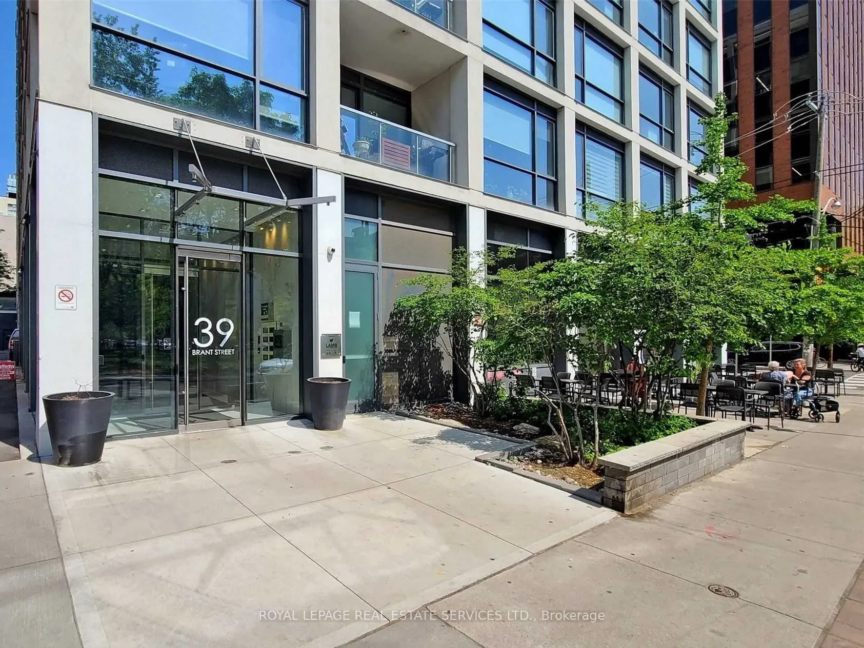 39 Brant Street, #714