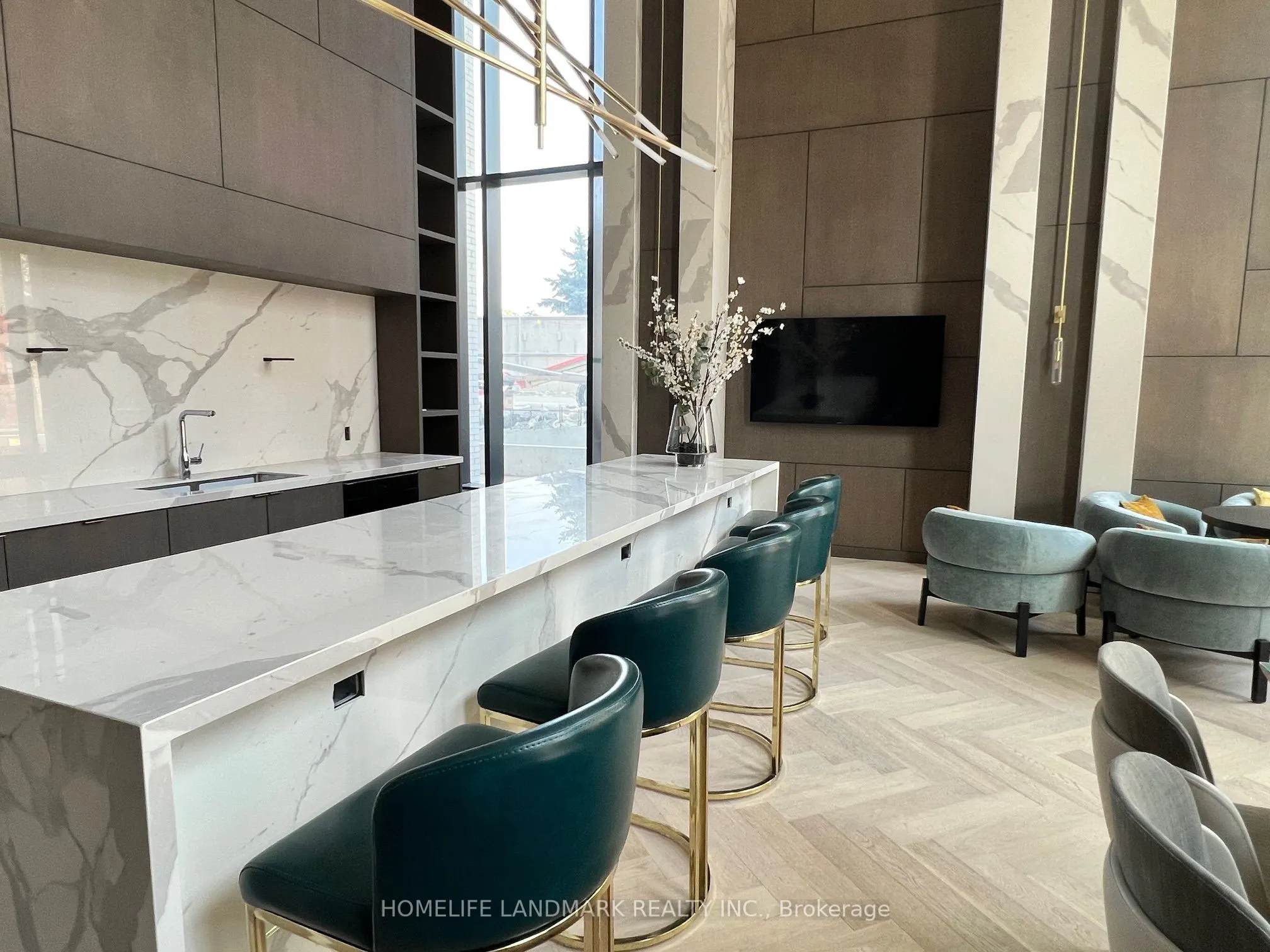 15 Holmes Avenue, #1512