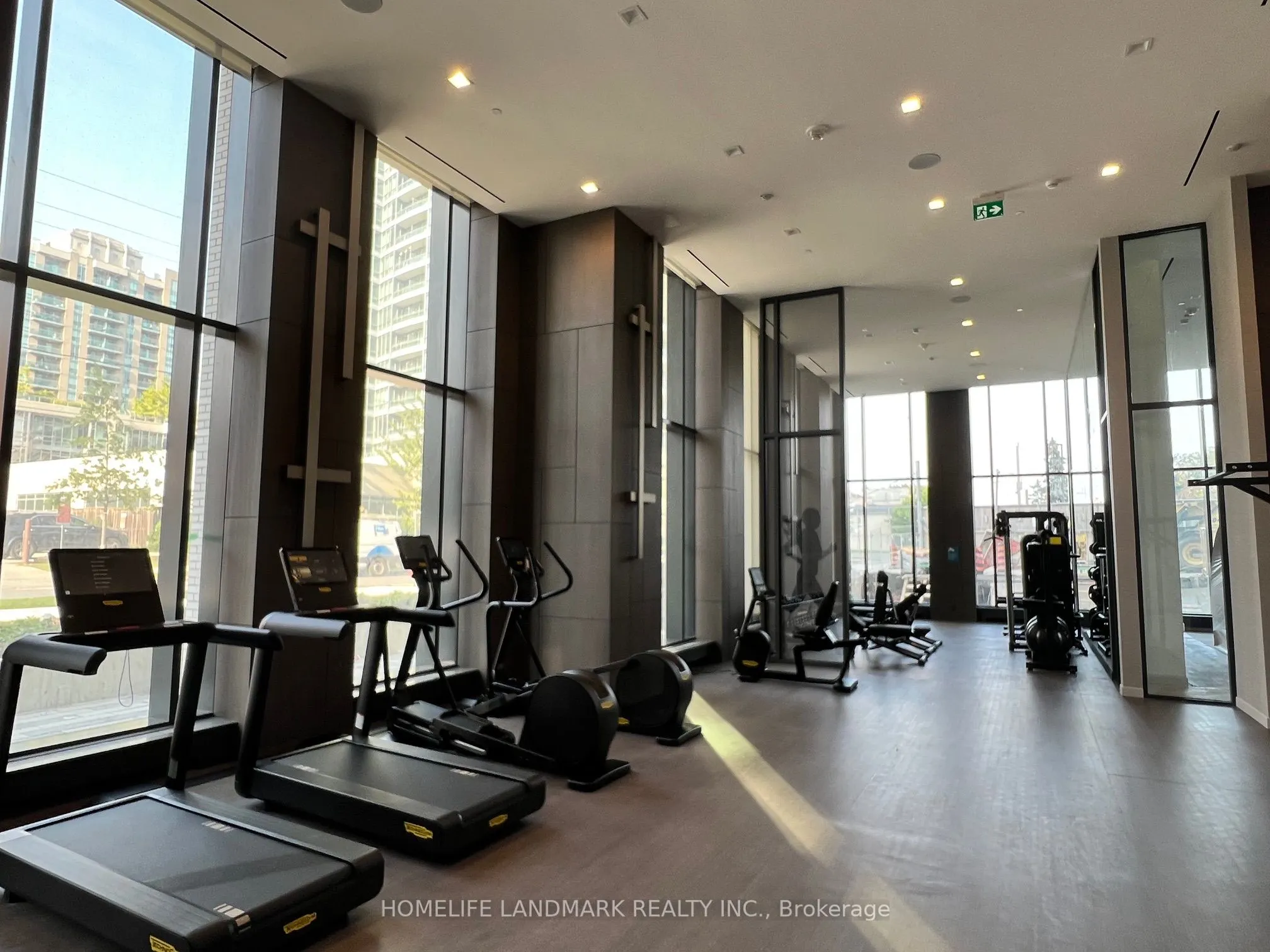 15 Holmes Avenue, #1512