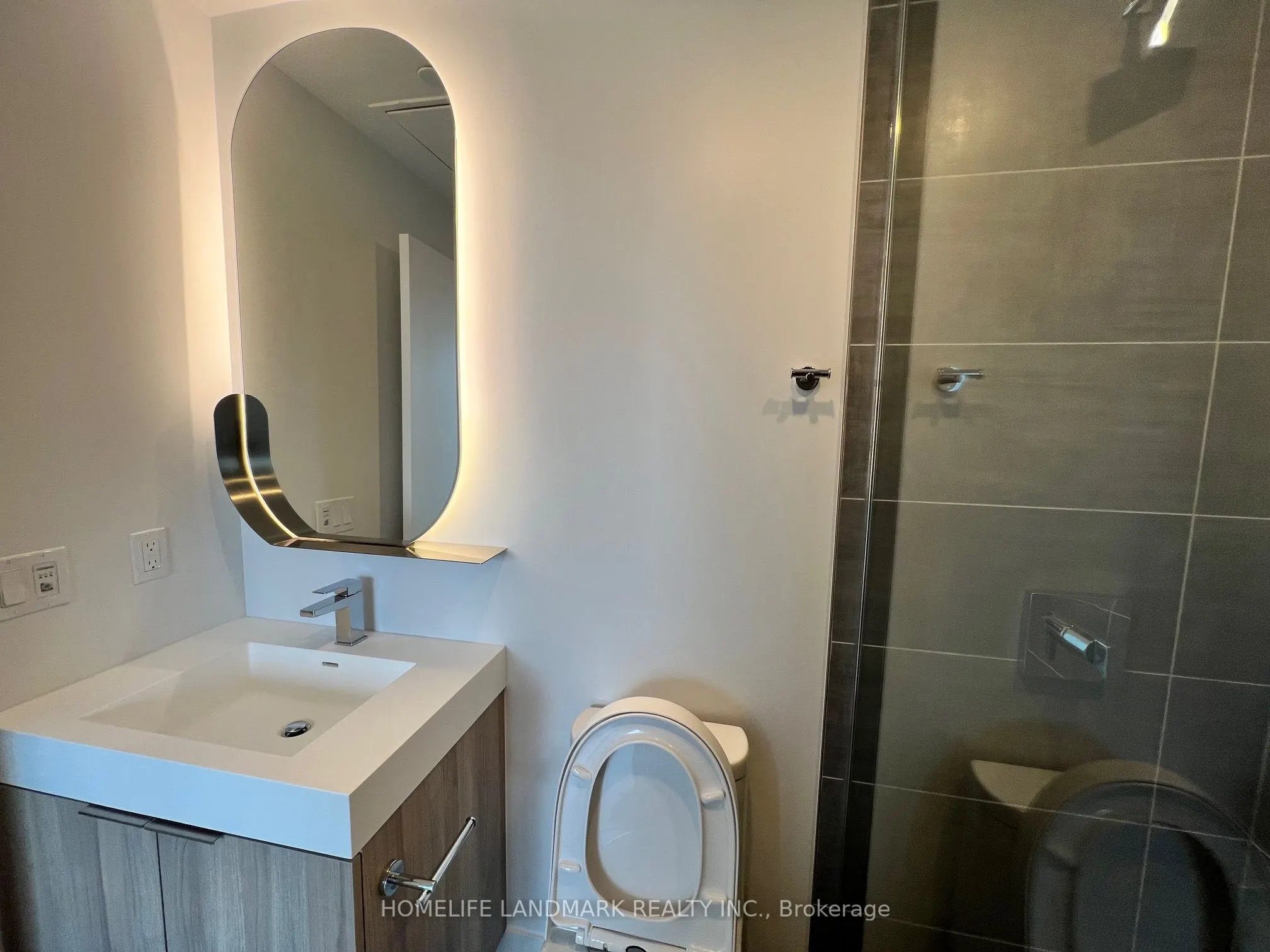 15 Holmes Avenue, #1512
