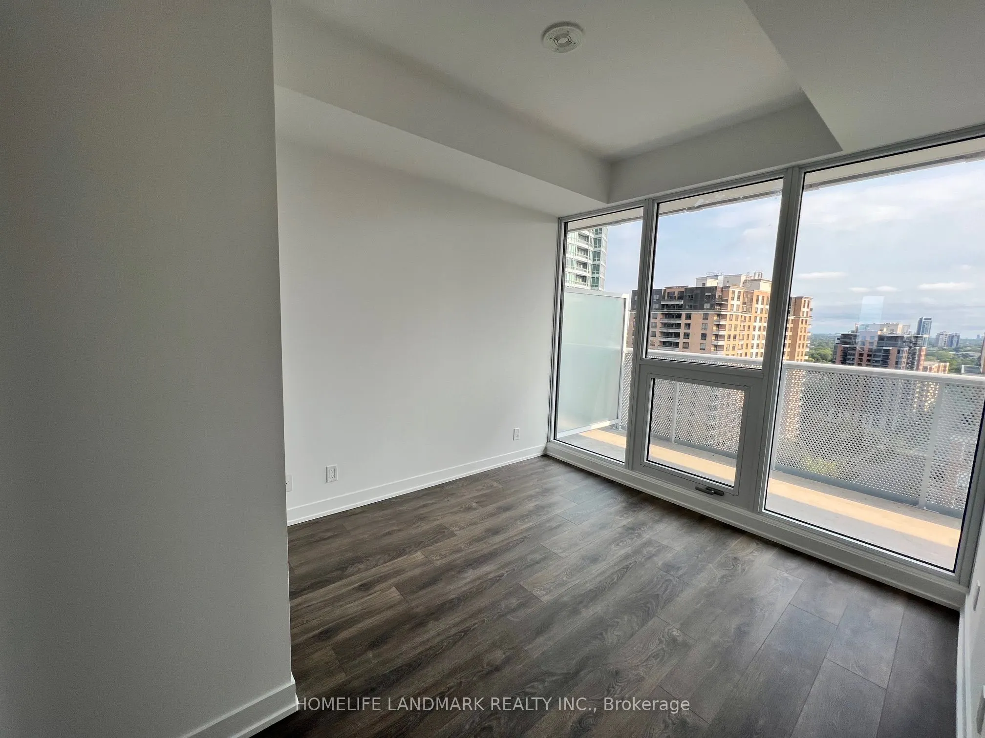 15 Holmes Avenue, #1512