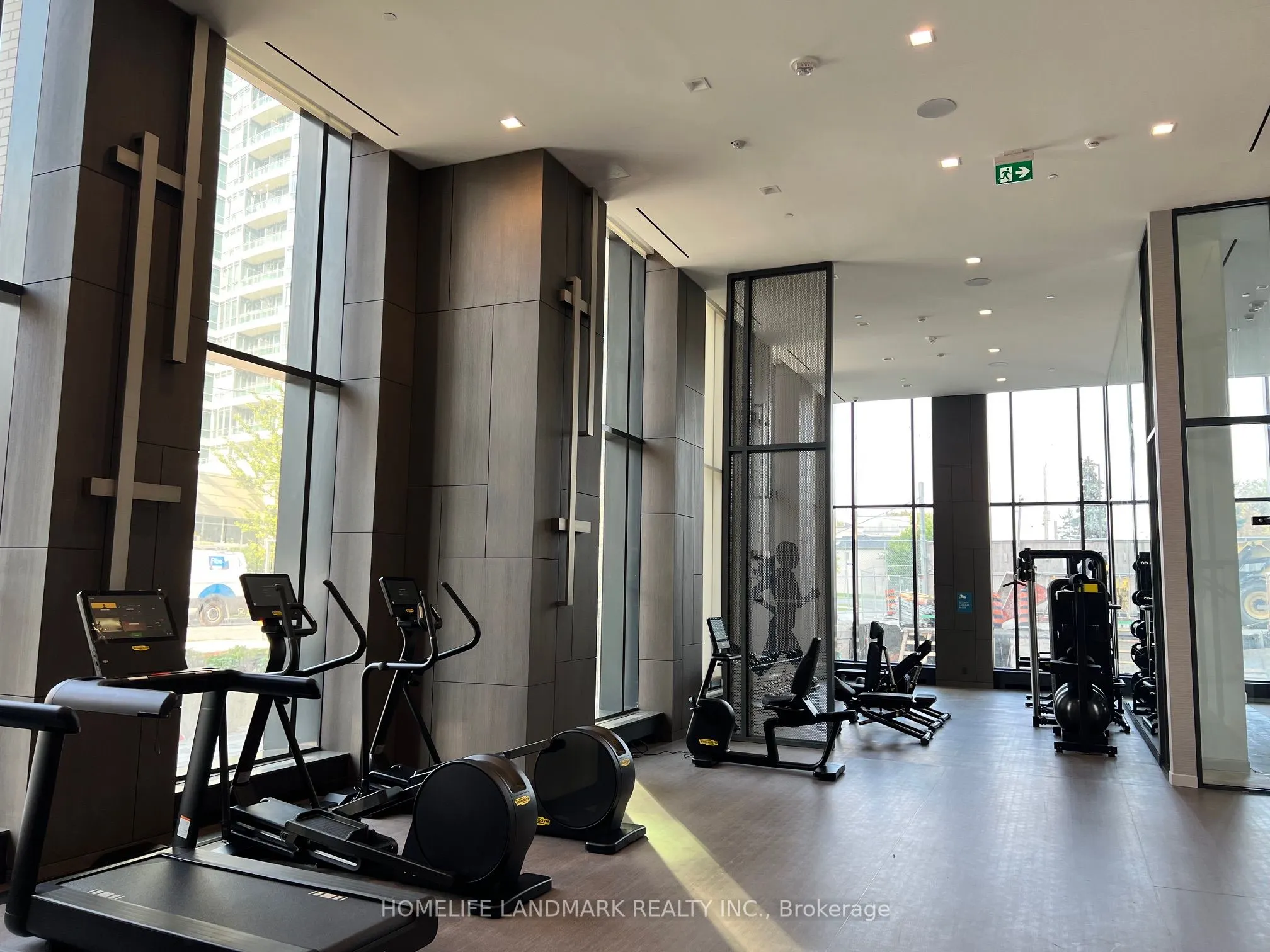 15 Holmes Avenue, #1512