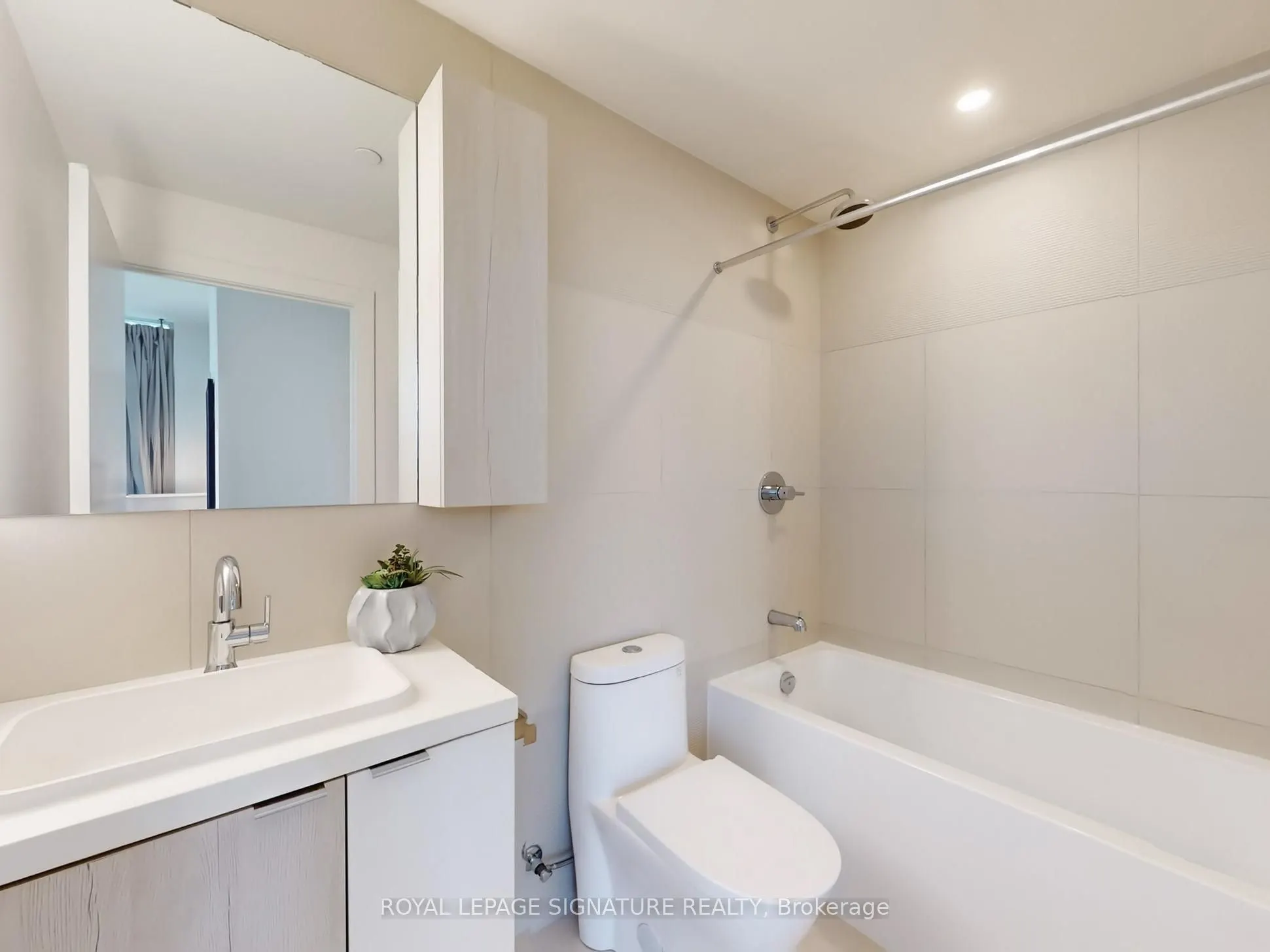 35 Mercer Street, #2713