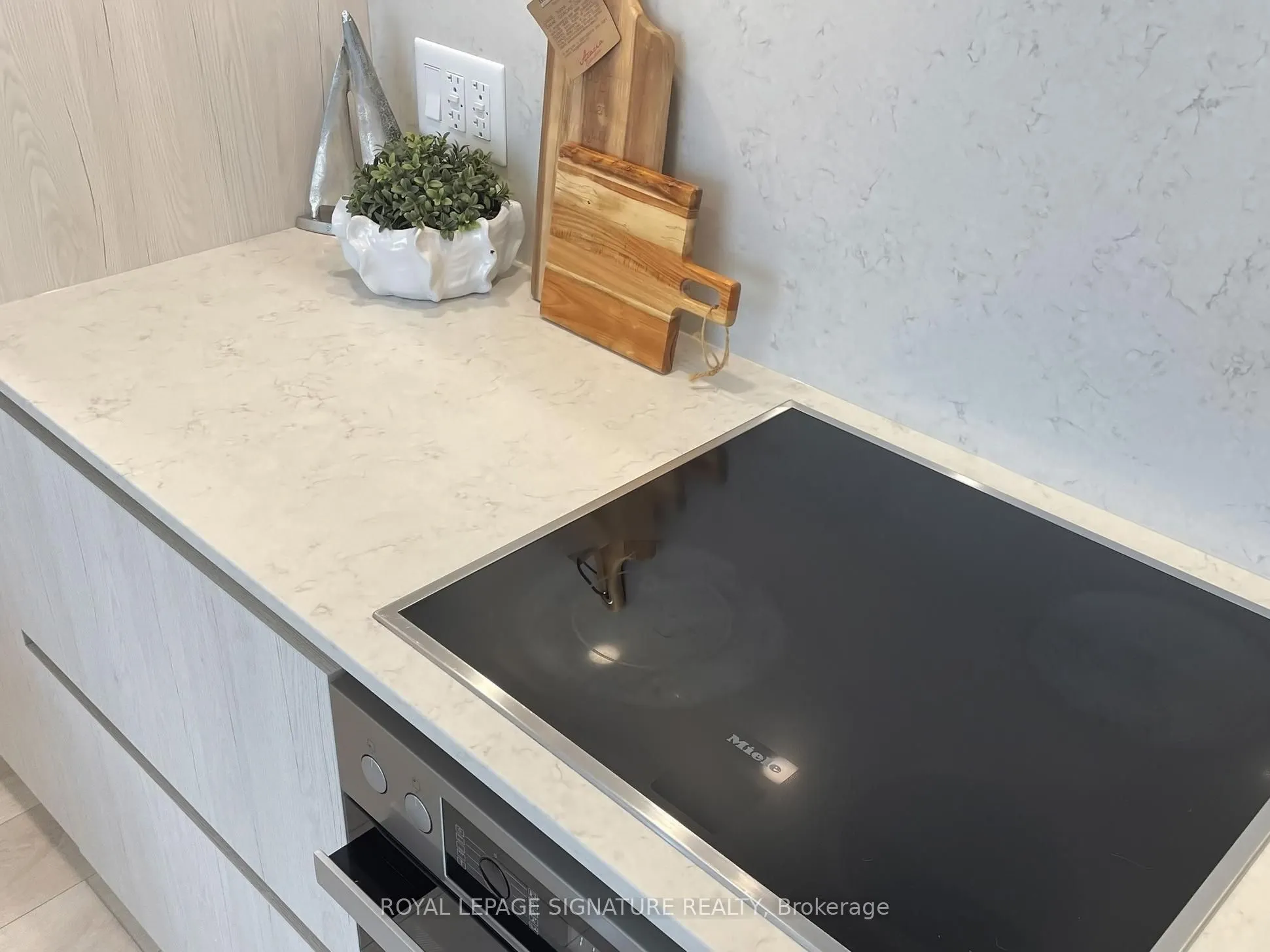 35 Mercer Street, #2713