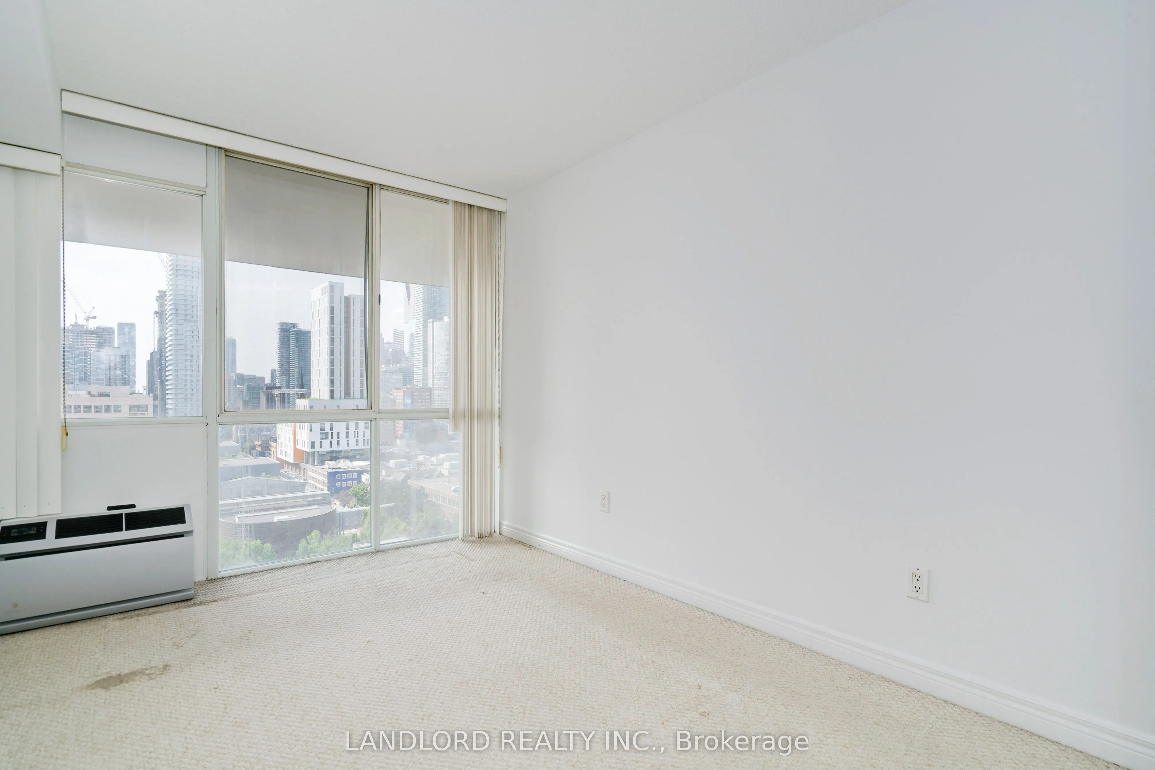 86 Gerrard Street E, #14E
