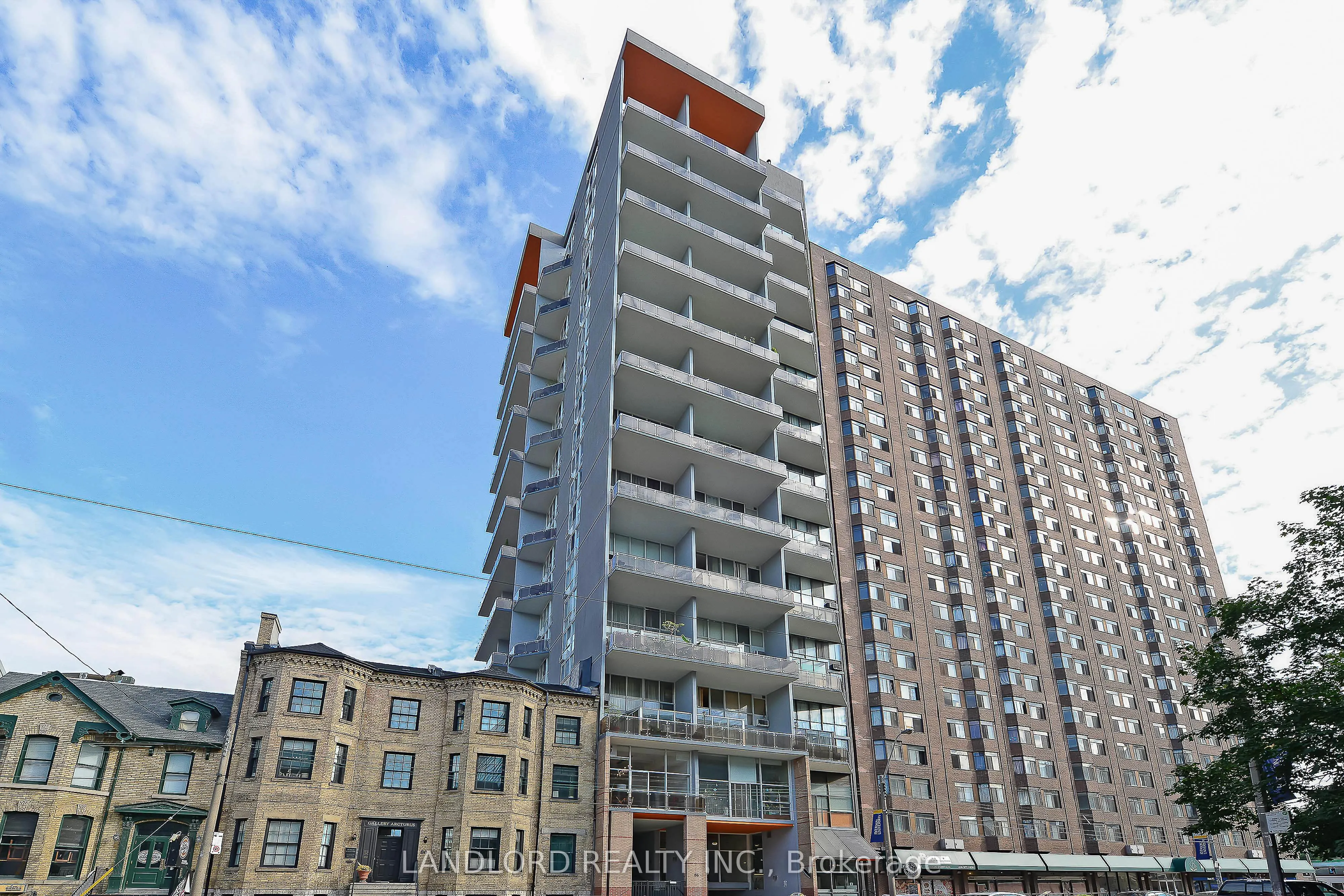 86 Gerrard Street E, #14E