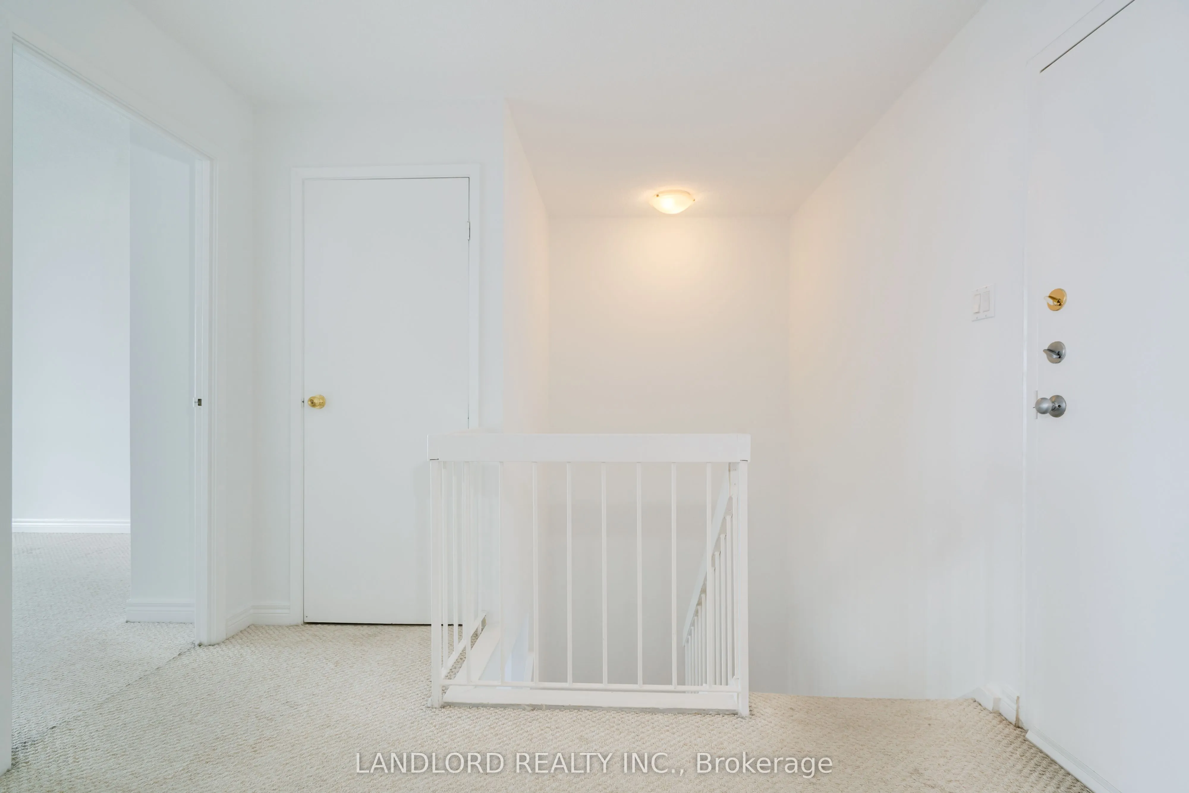 86 Gerrard Street E, #14E