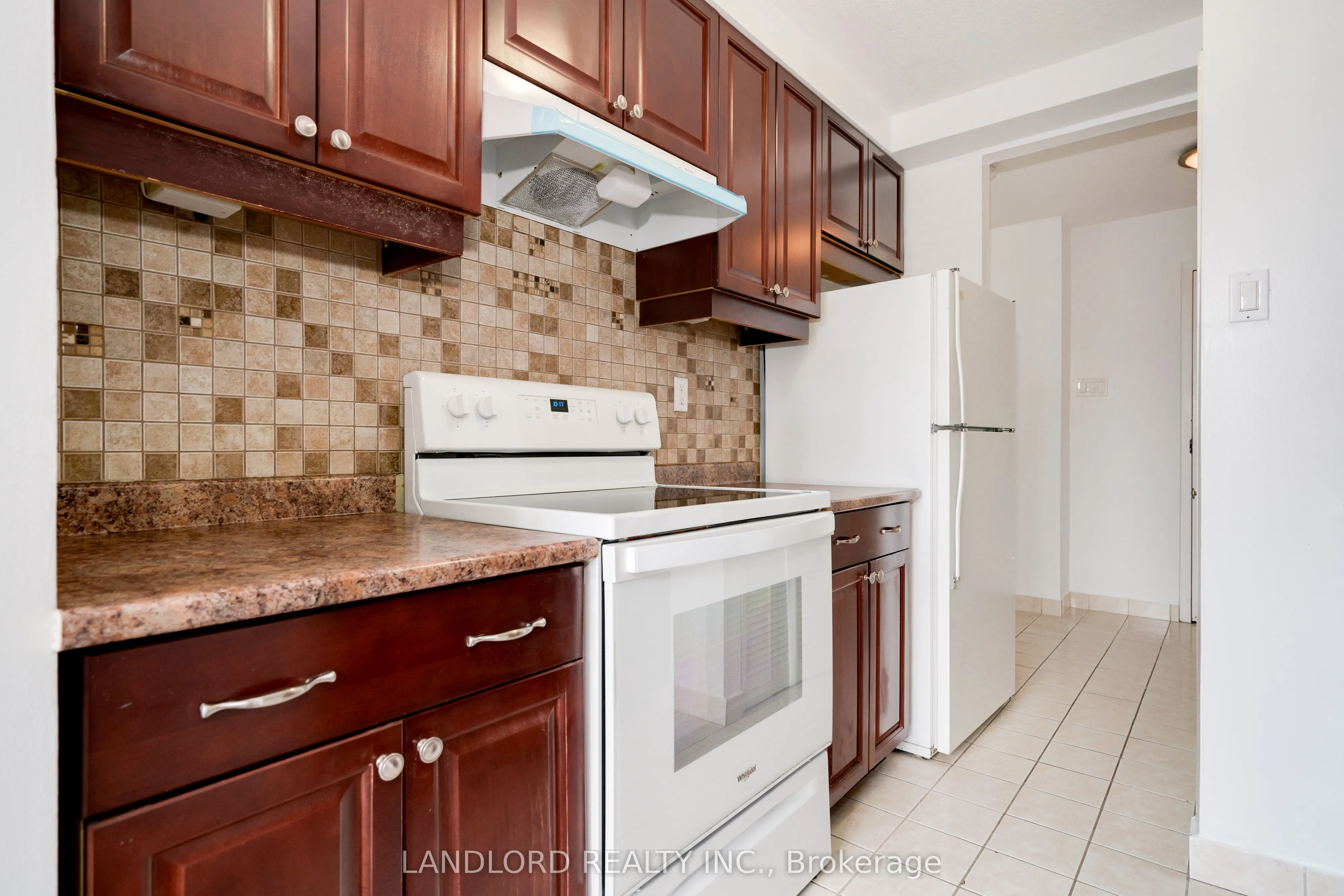 86 Gerrard Street E, #14E