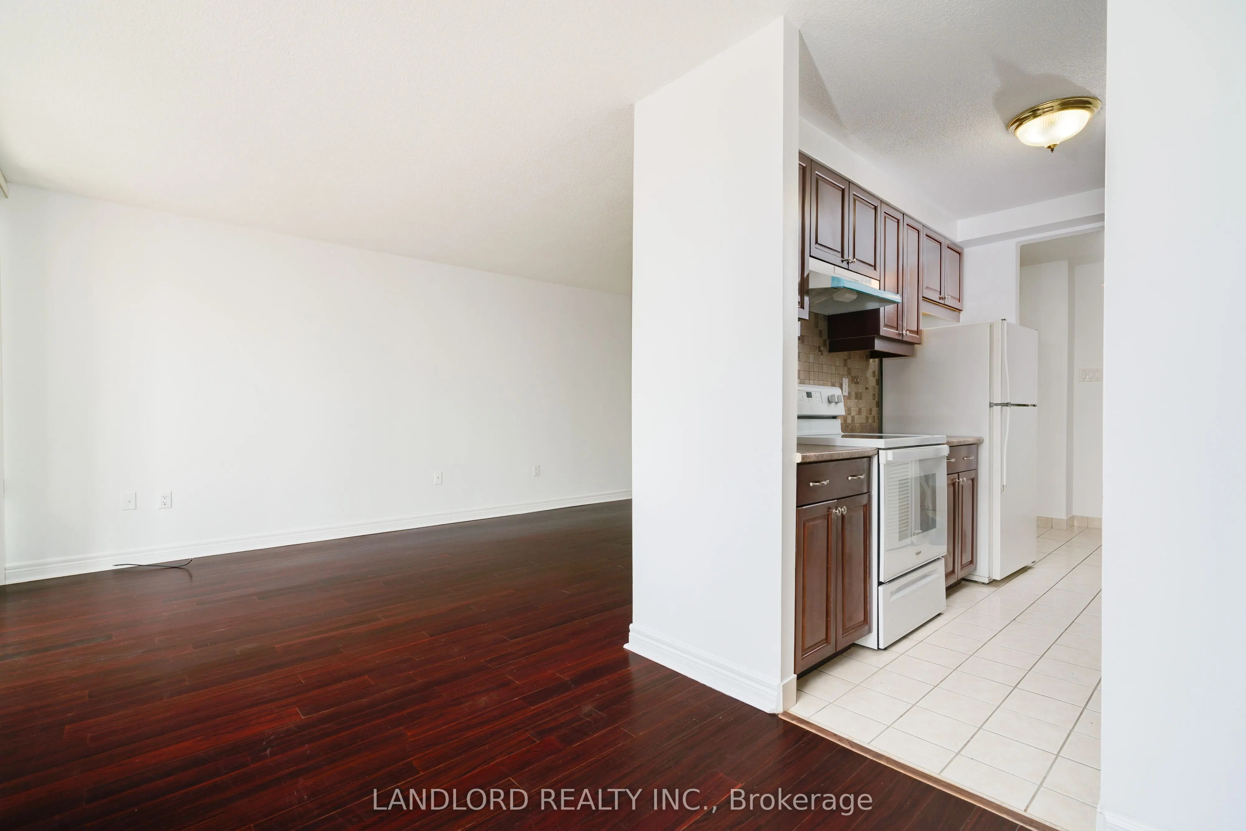 86 Gerrard Street E, #14E