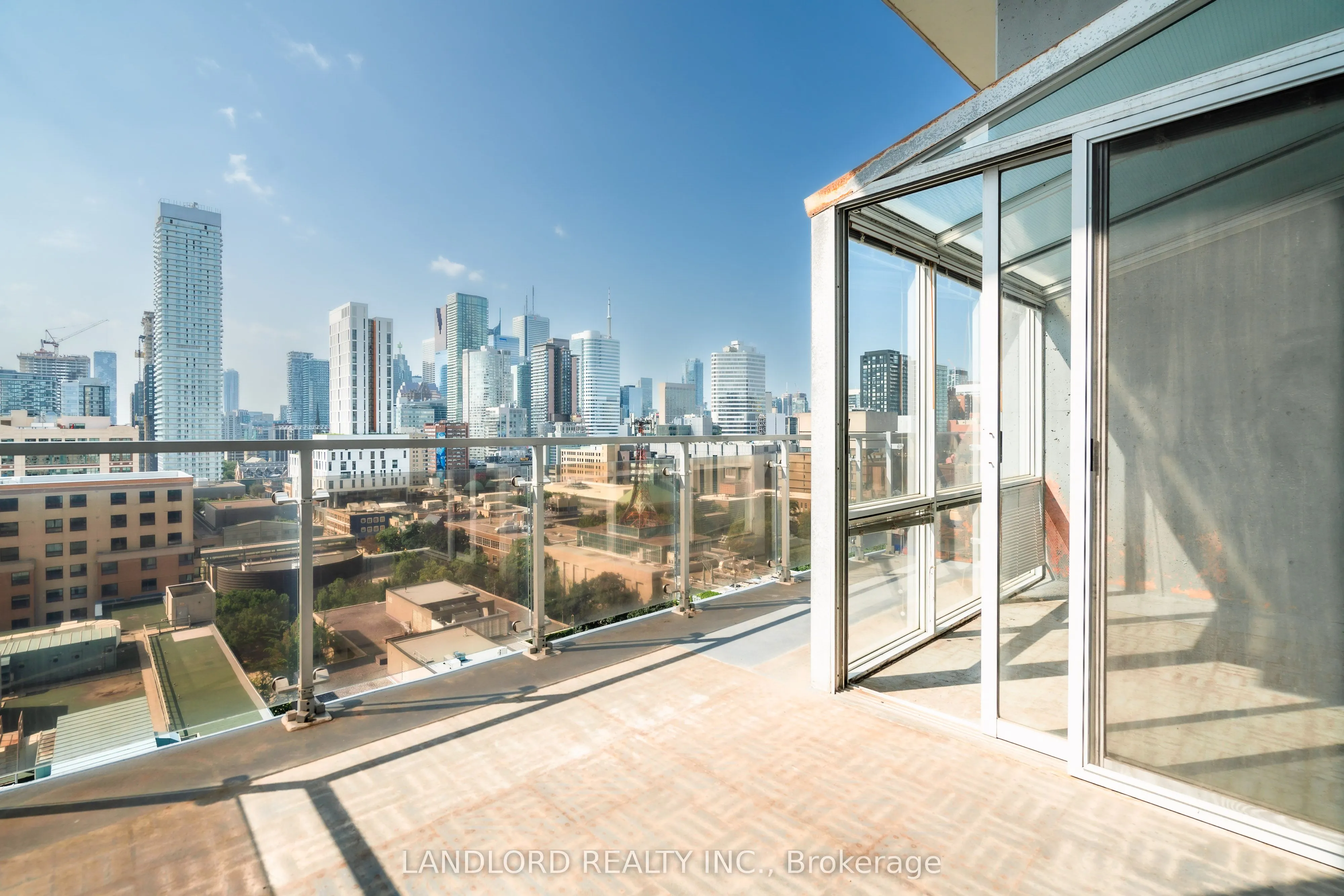 86 Gerrard Street E, #14E