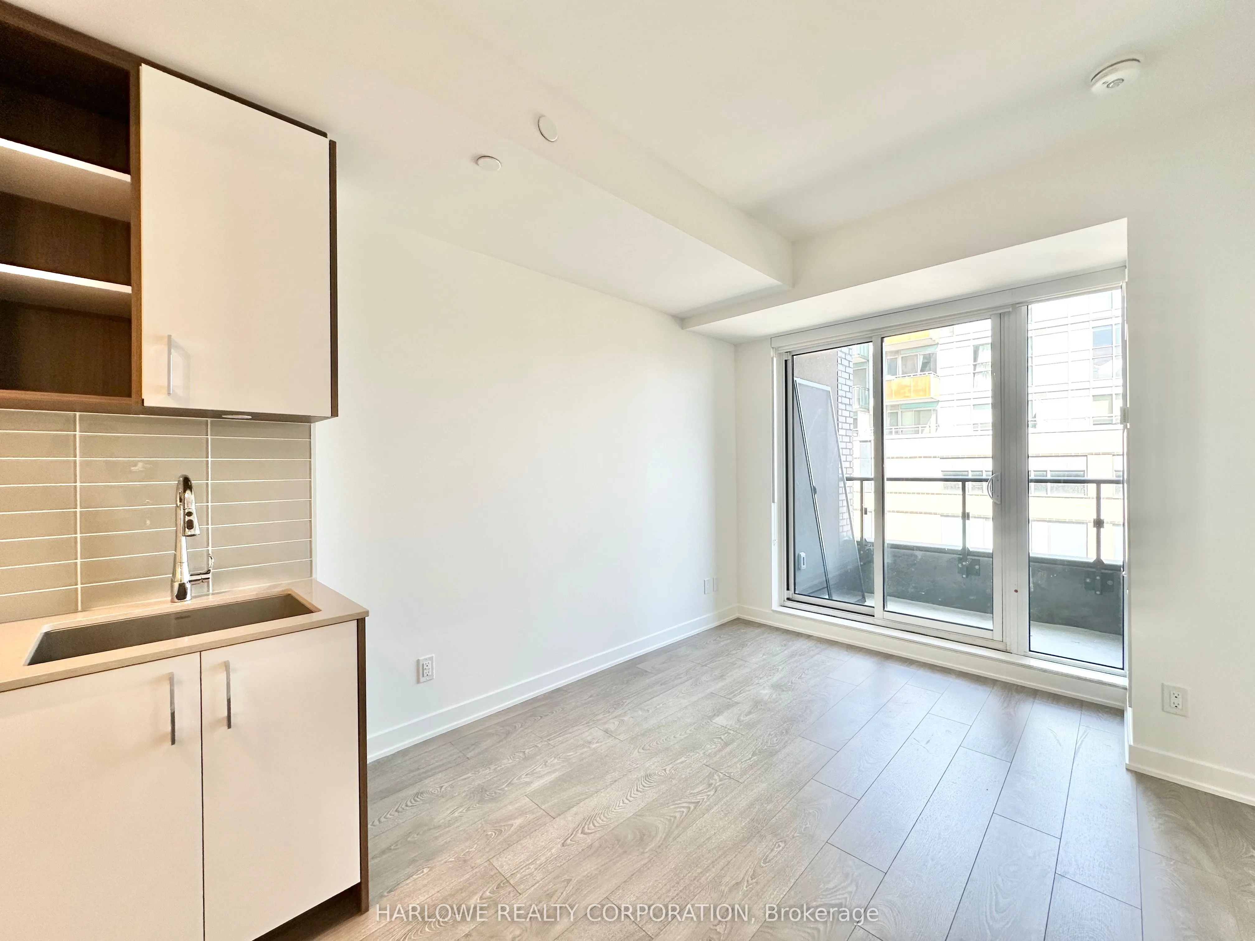 543 Richmond Street W, #608
