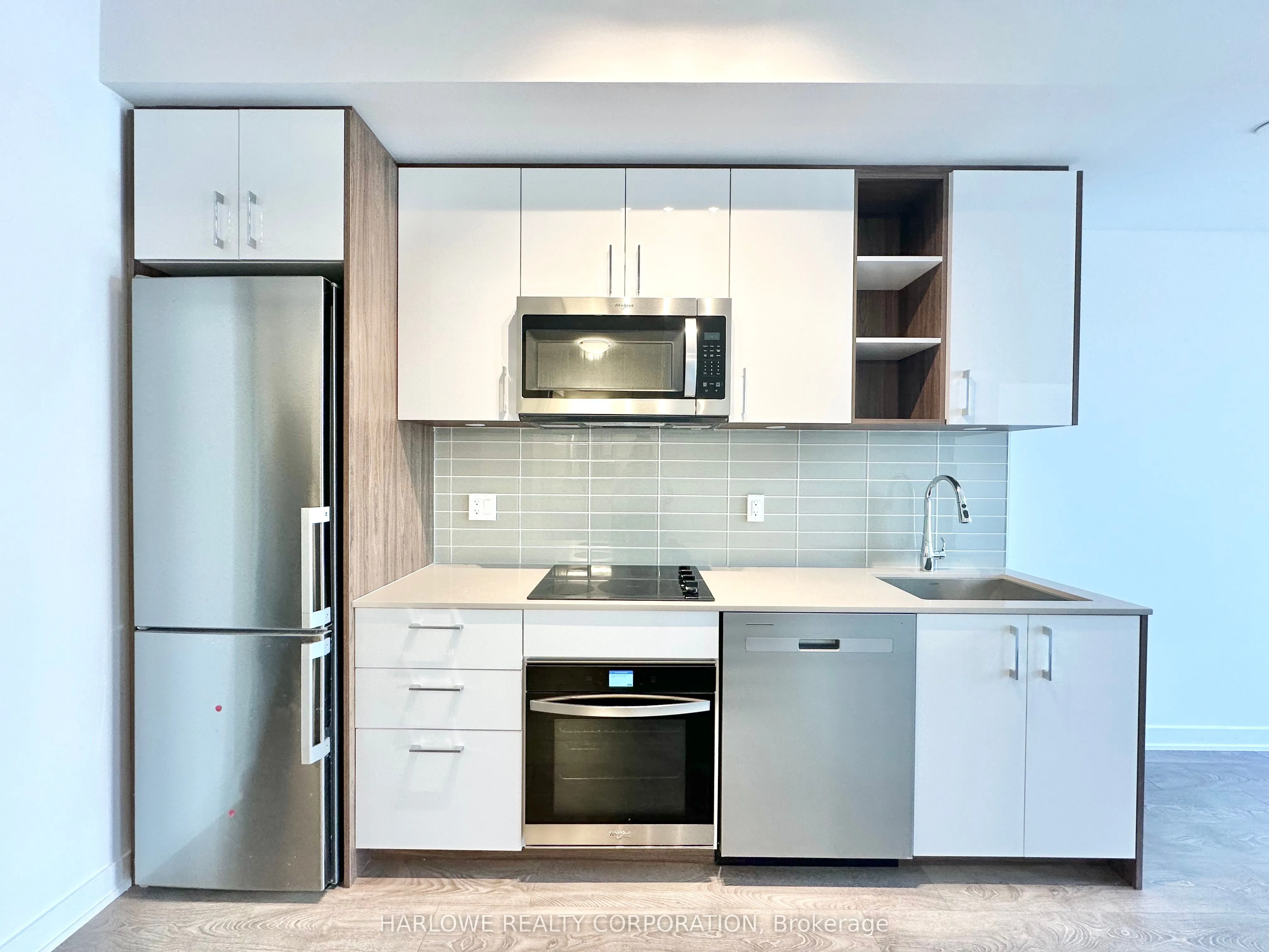 543 Richmond Street W, #608