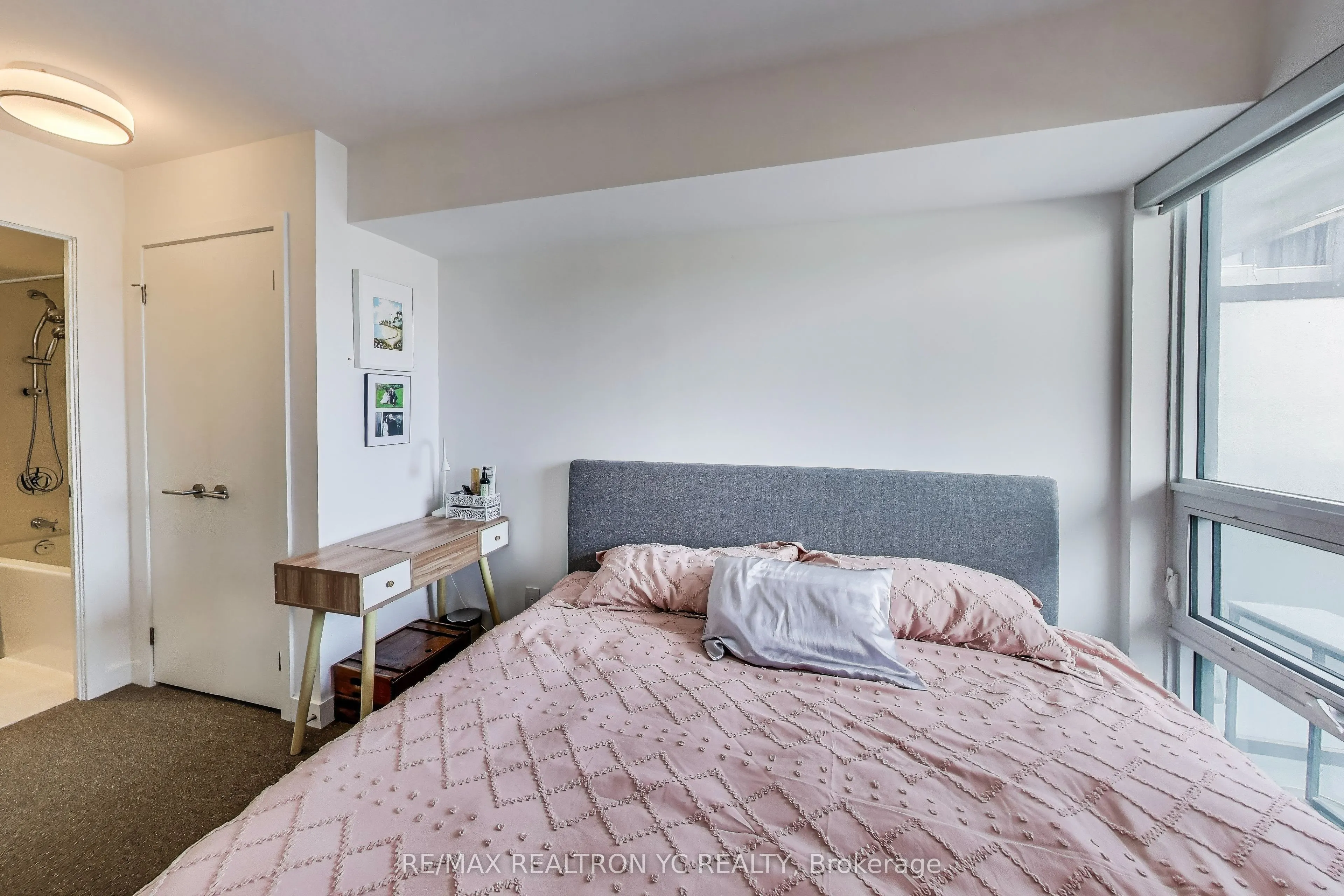 120 Varna Drive, #520