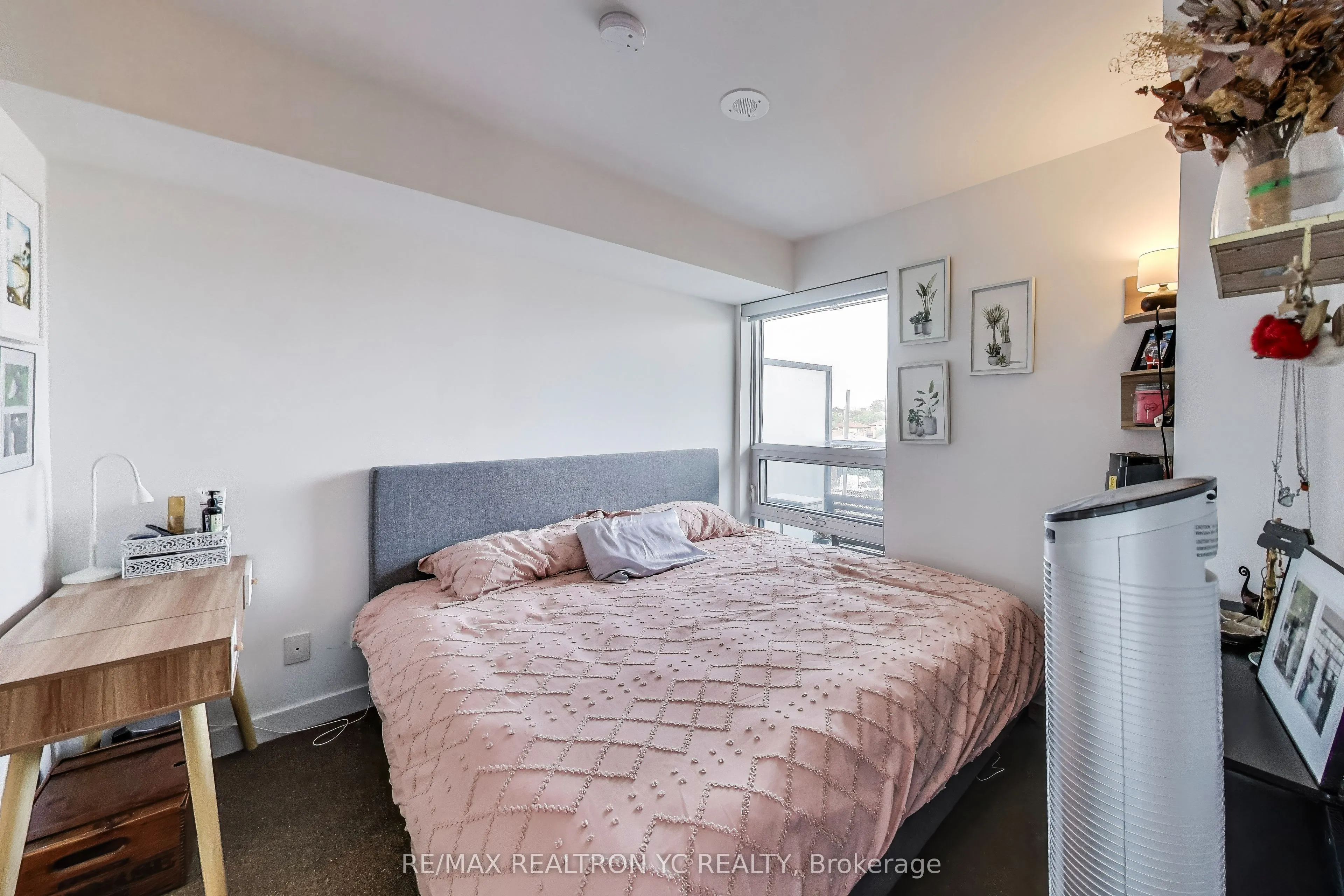 120 Varna Drive, #520