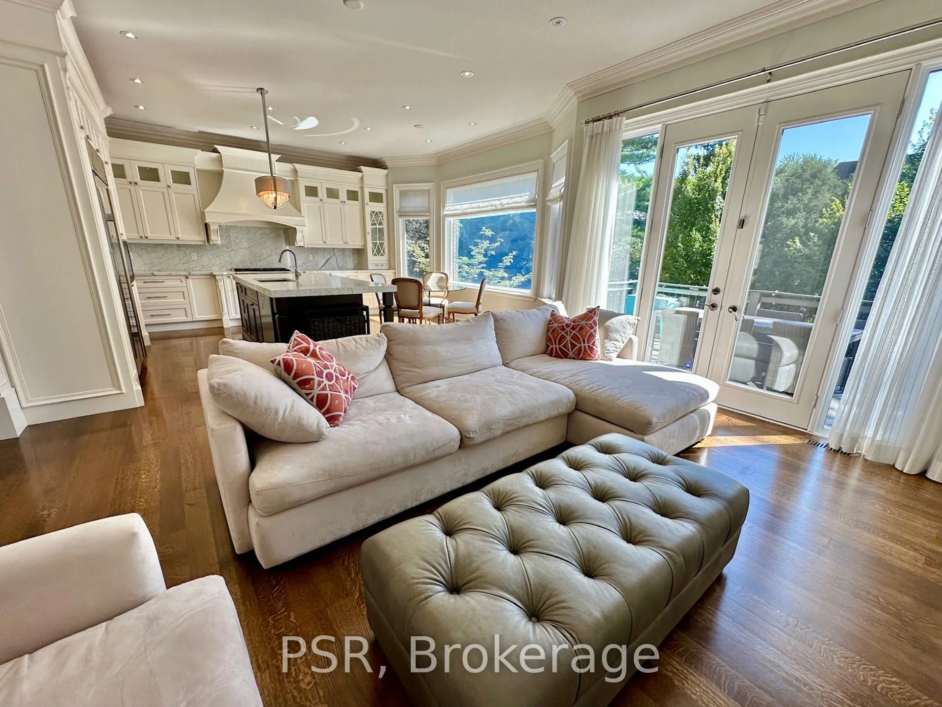 633 St Germain Avenue