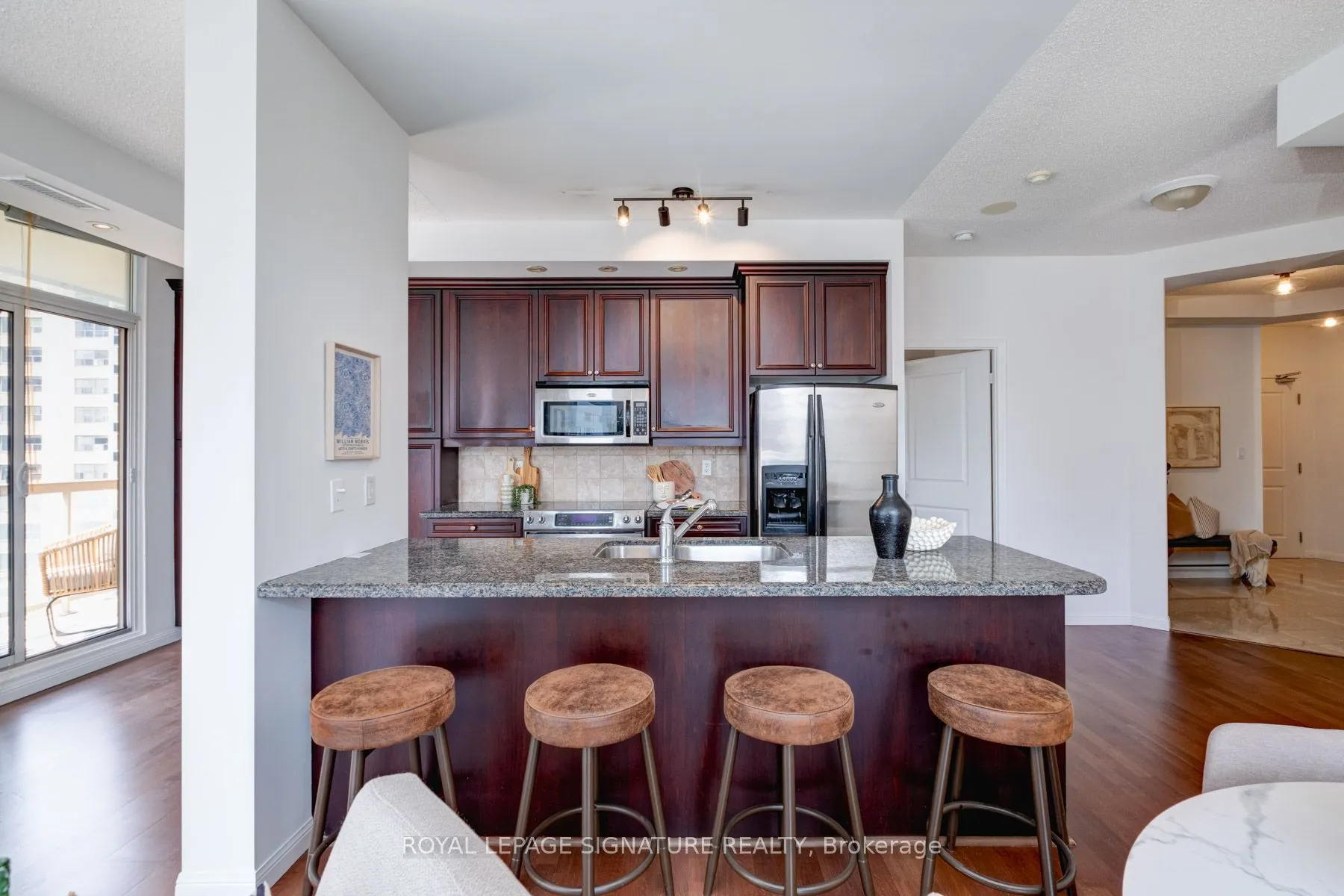900 Mount Pleasant Road, #502