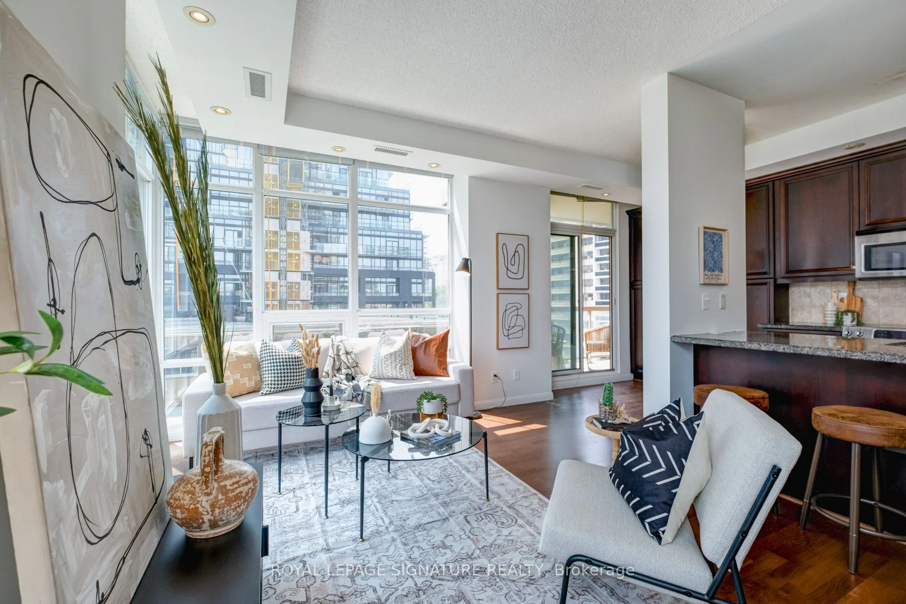 900 Mount Pleasant Road, #502